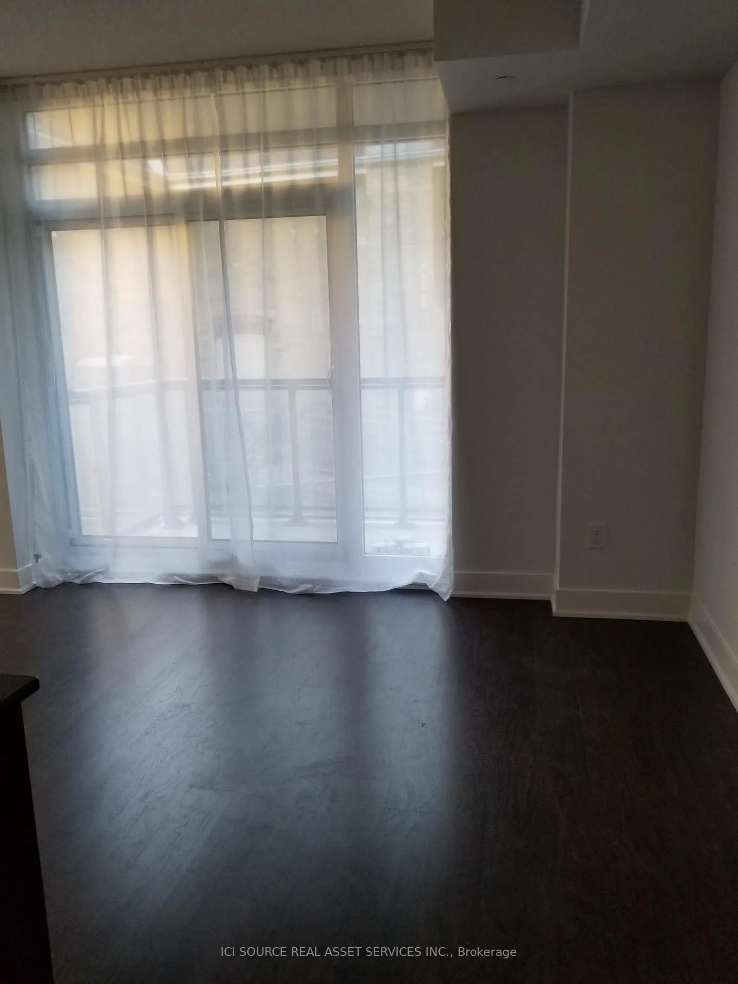 Photo 10 of Unit 210, 7608 Yonge Street, Vaughan, Crestwood-Springfarm-Yorkhill — HOMEH