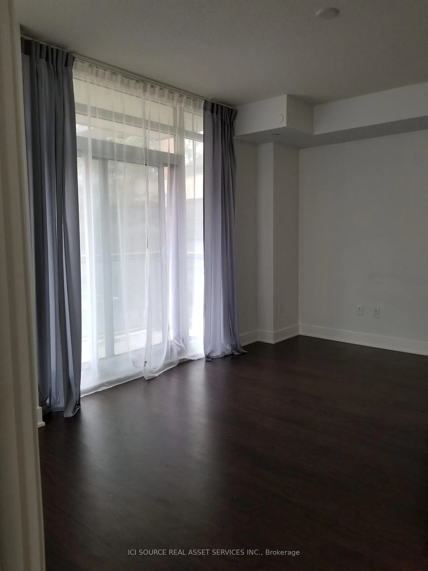 Photo 12 of Unit 210, 7608 Yonge Street, Vaughan, Crestwood-Springfarm-Yorkhill — HOMEH