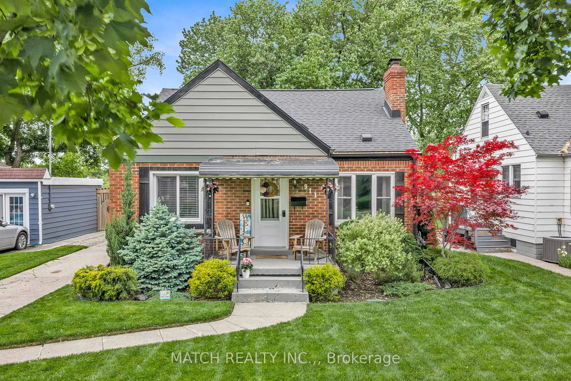 Photo 2 of 911 Homedale Boulevard, Windsor — HOMEH