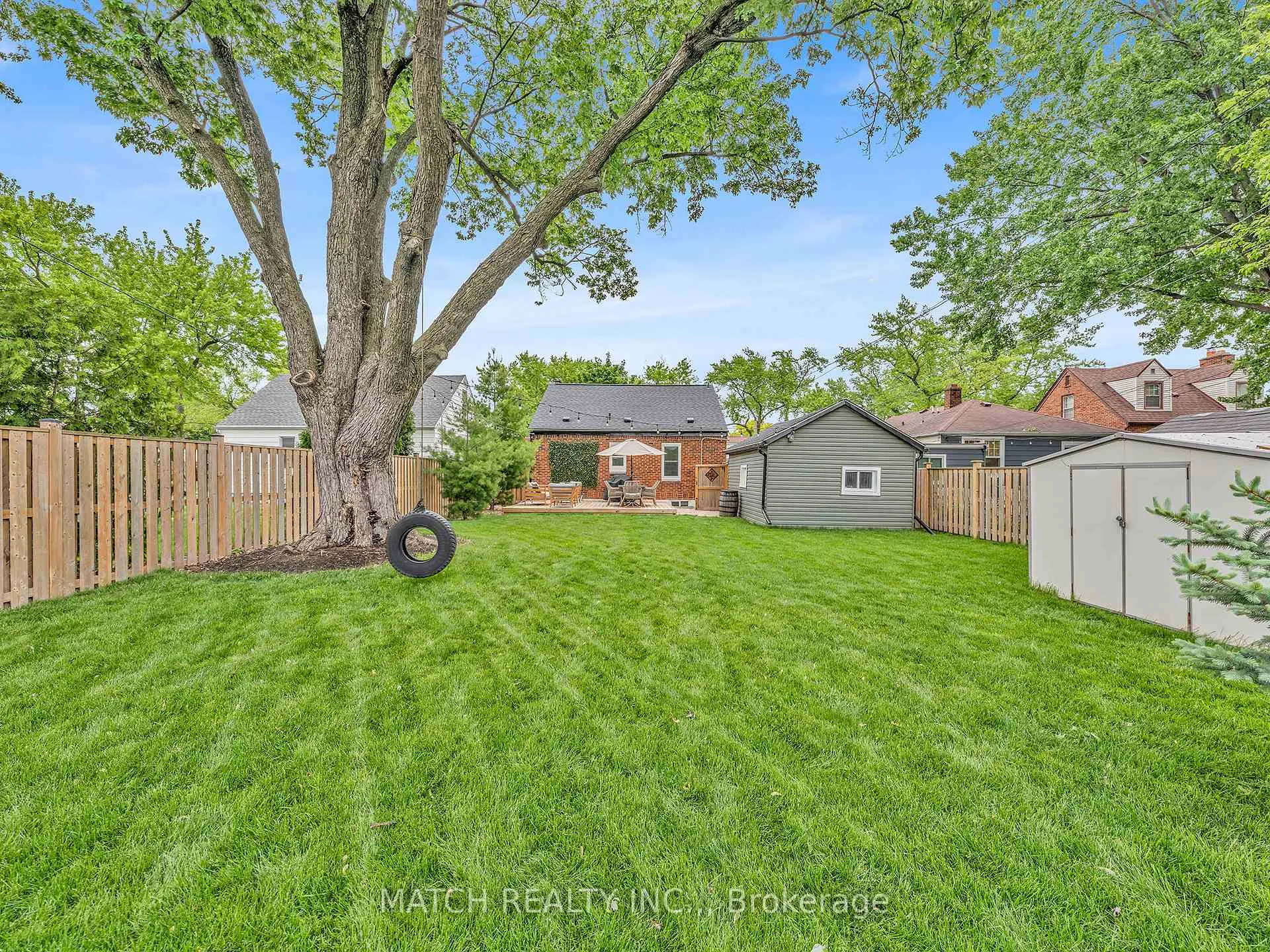 Photo 44 of 911 Homedale Boulevard, Windsor — HOMEH