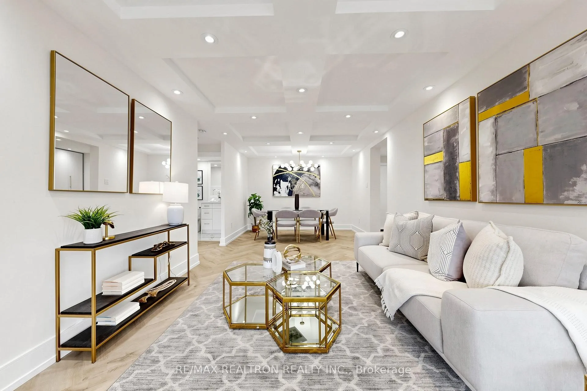 Photo 12 of Unit 308, 7 Townsgate Drive, Vaughan, Crestwood-Springfarm-Yorkhill — HOMEH