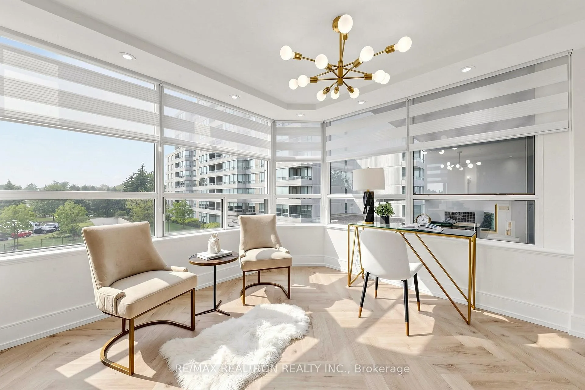 Photo 13 of Unit 308, 7 Townsgate Drive, Vaughan, Crestwood-Springfarm-Yorkhill — HOMEH
