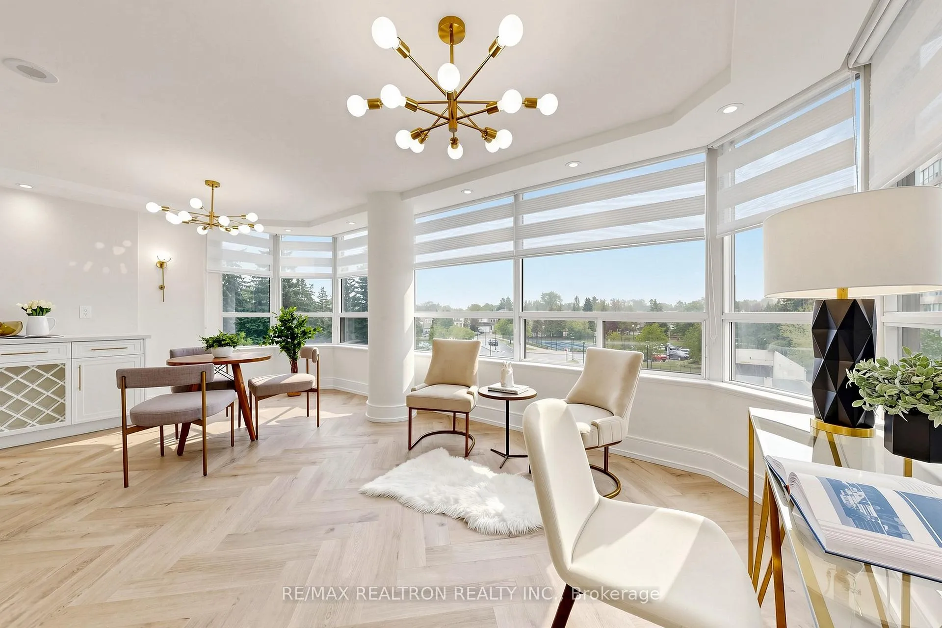 Photo 14 of Unit 308, 7 Townsgate Drive, Vaughan, Crestwood-Springfarm-Yorkhill — HOMEH