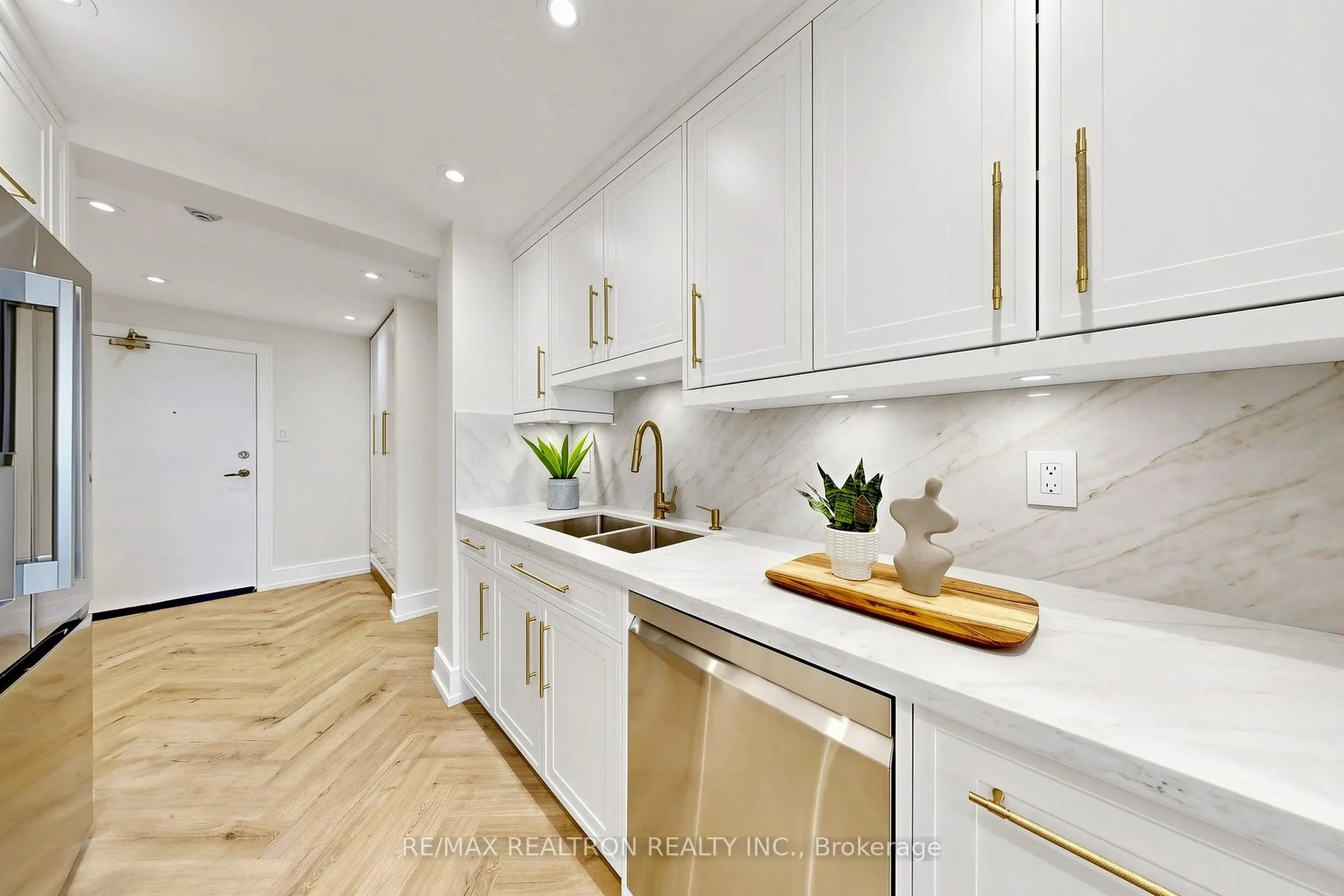 Photo 18 of Unit 308, 7 Townsgate Drive, Vaughan, Crestwood-Springfarm-Yorkhill — HOMEH