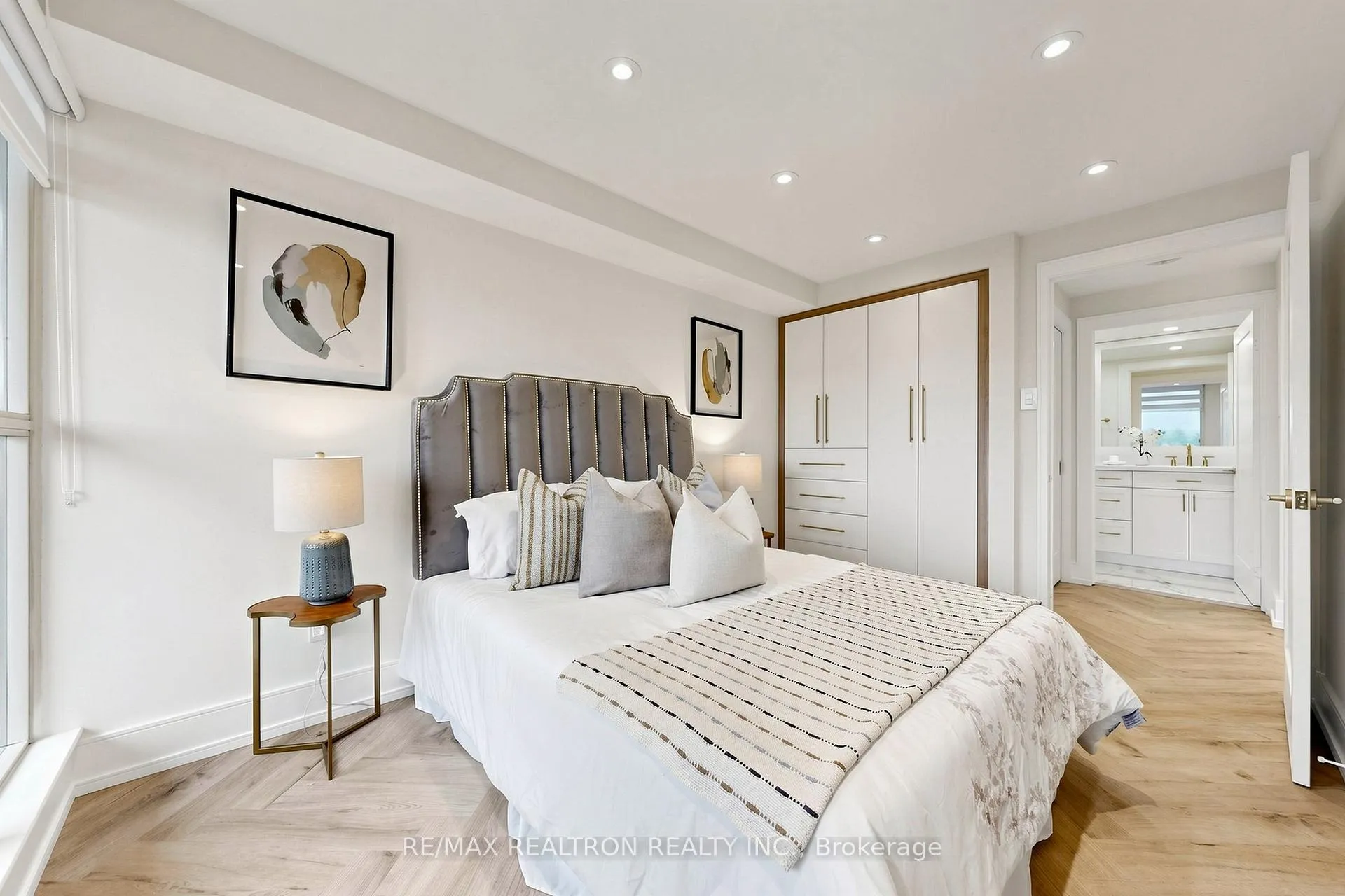 Photo 30 of Unit 308, 7 Townsgate Drive, Vaughan, Crestwood-Springfarm-Yorkhill — HOMEH