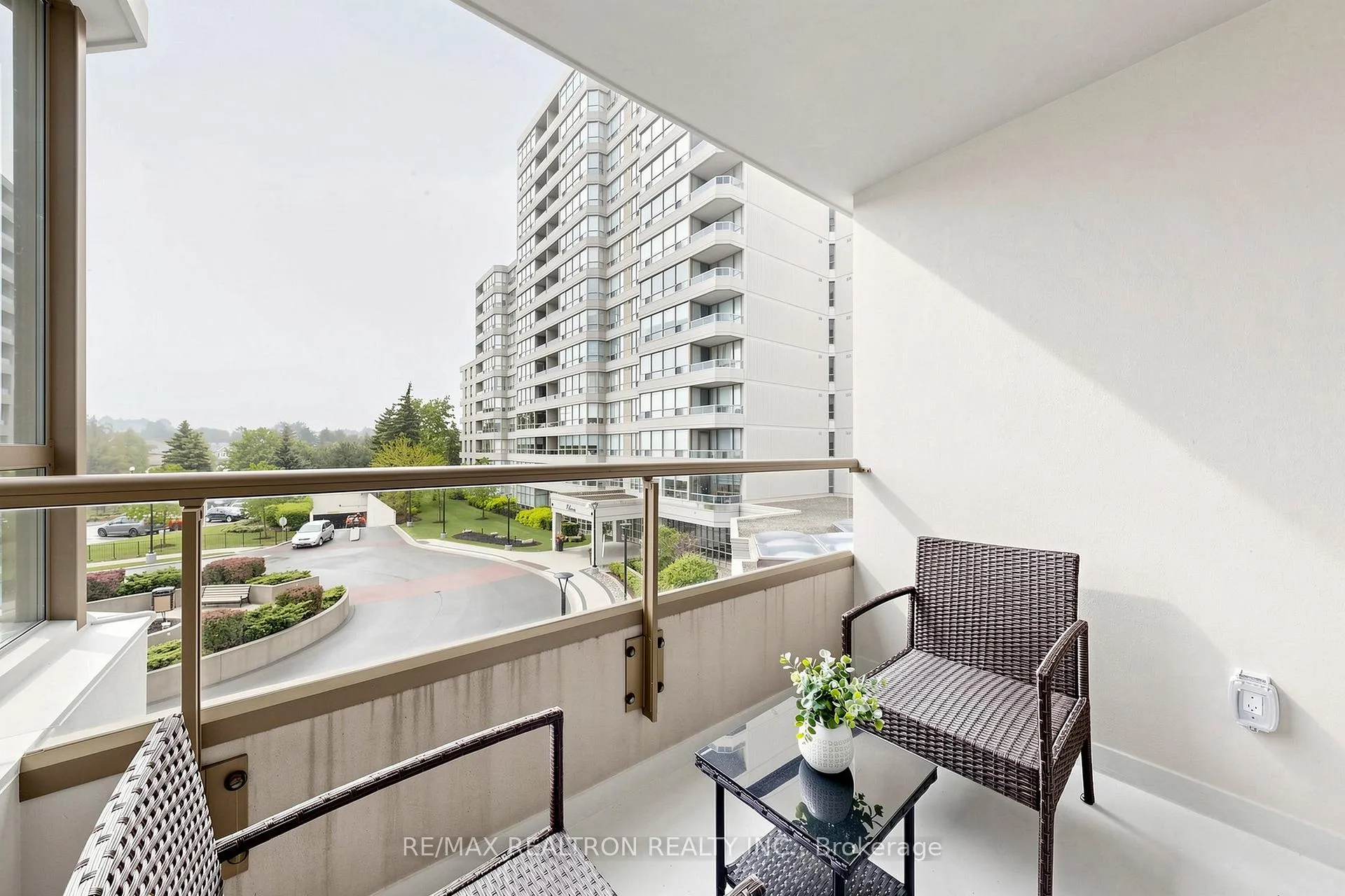 Photo 34 of Unit 308, 7 Townsgate Drive, Vaughan, Crestwood-Springfarm-Yorkhill — HOMEH