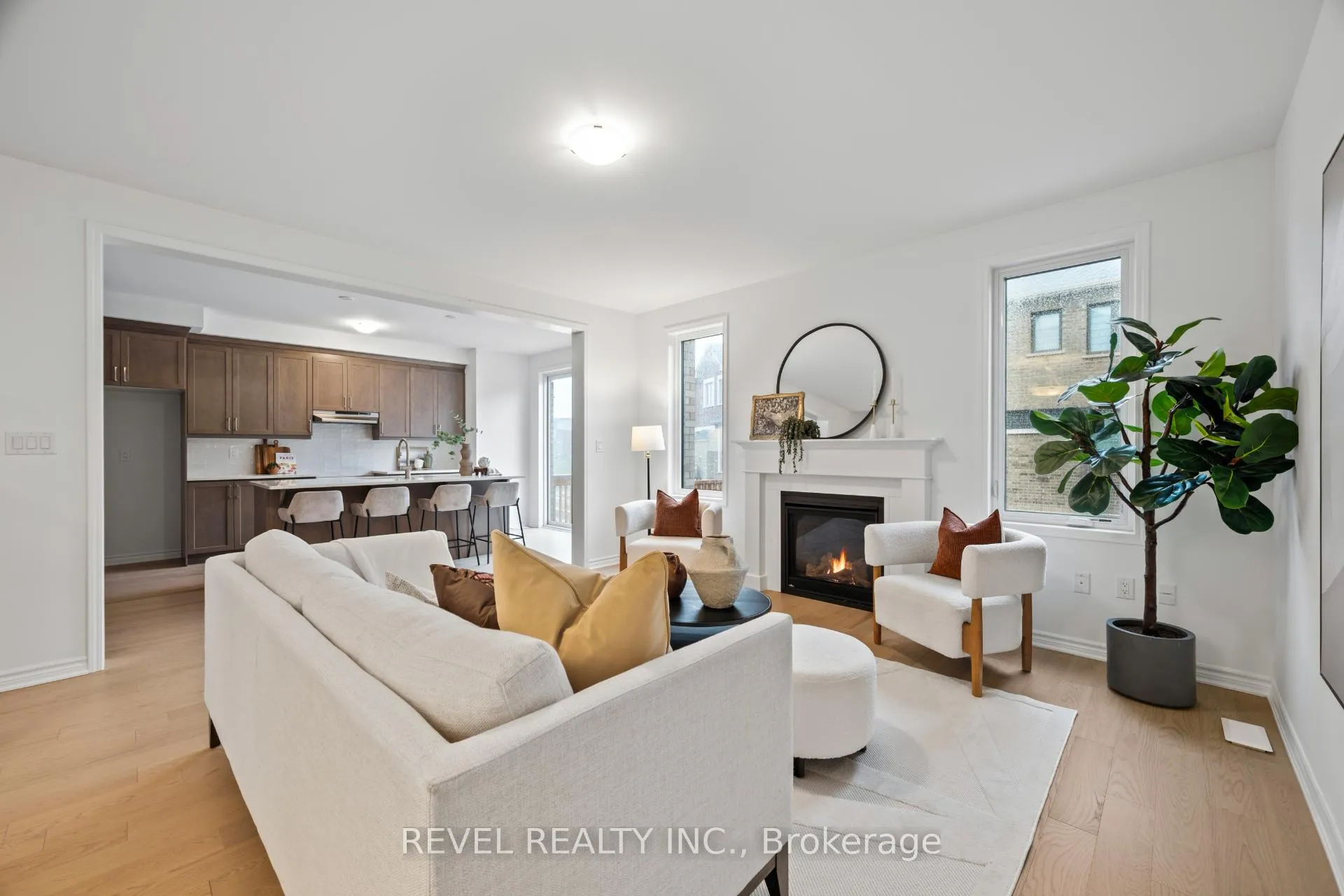 Photo 5 of 1313 Farrell Court, Milton, Bowes — HOMEH