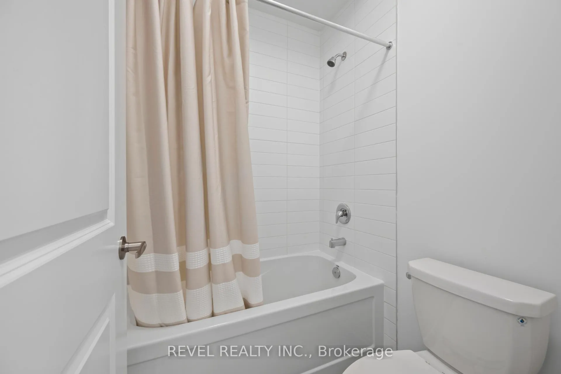 Photo 30 of 1313 Farrell Court, Milton, Bowes — HOMEH