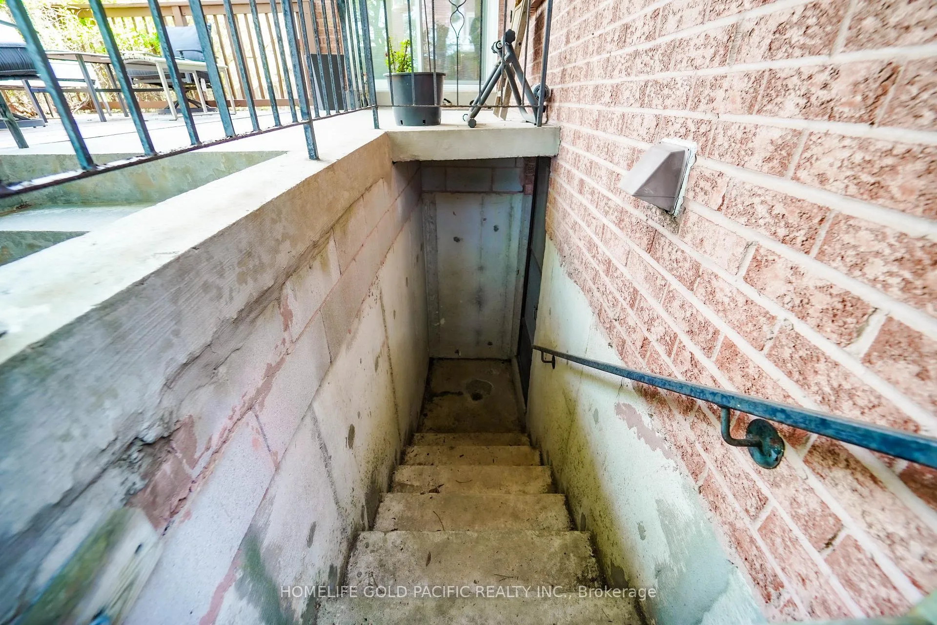 Photo 8 of 44 Ravenhill Crescent, Markham, Milliken Mills East — HOMEH