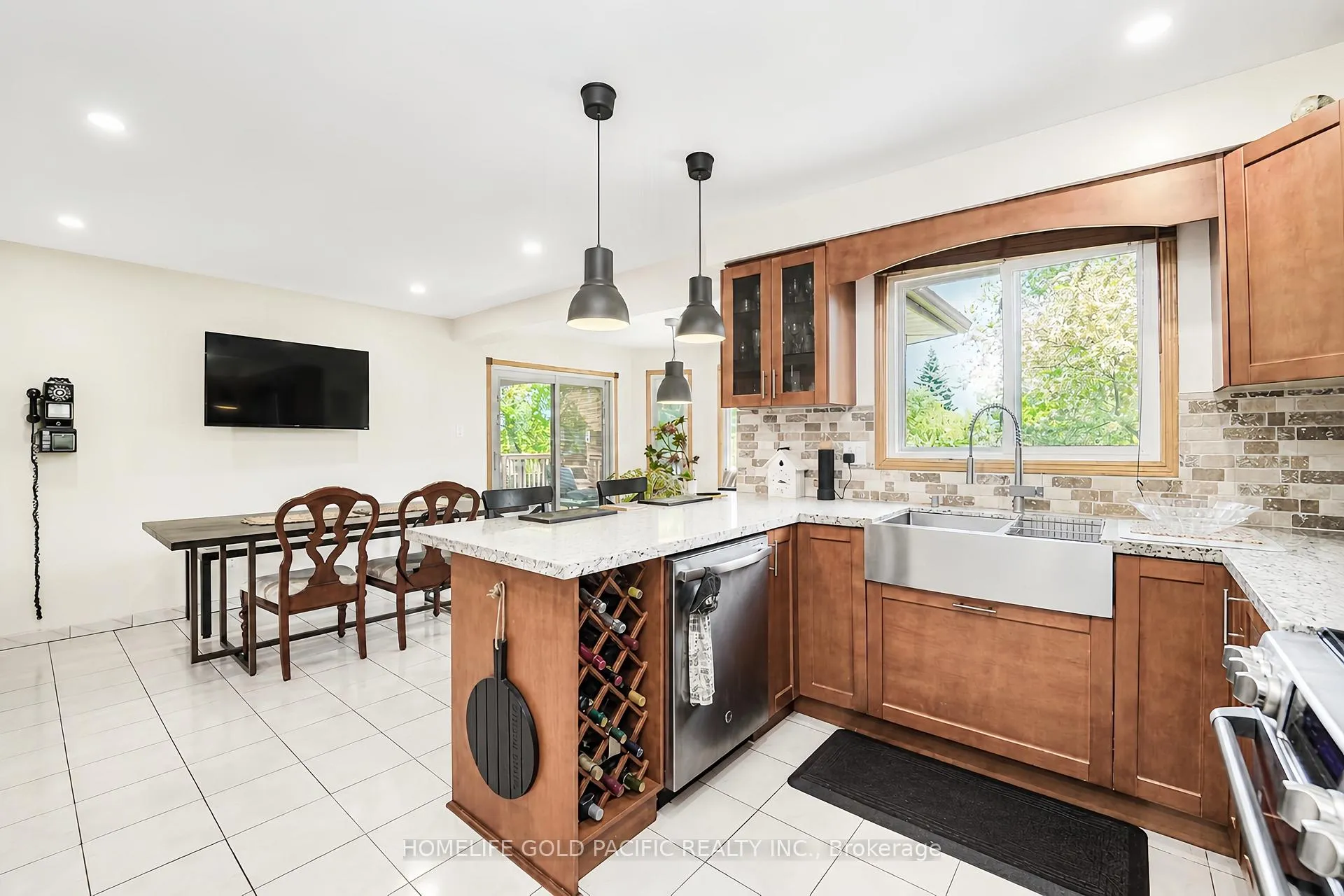 Photo 28 of 44 Ravenhill Crescent, Markham, Milliken Mills East — HOMEH