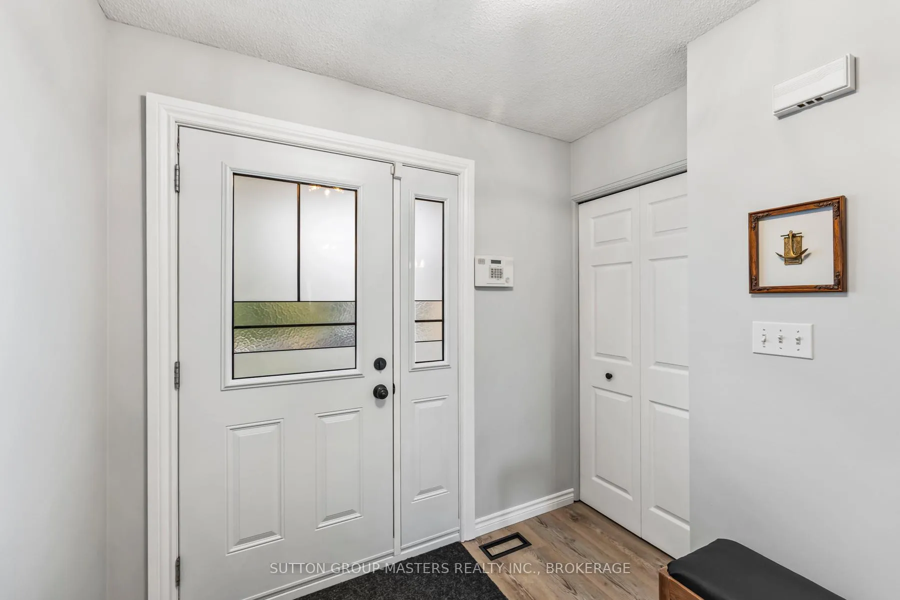 Photo 5 of 42 Clifford Street, Loyalist, Amherstview — HOMEH