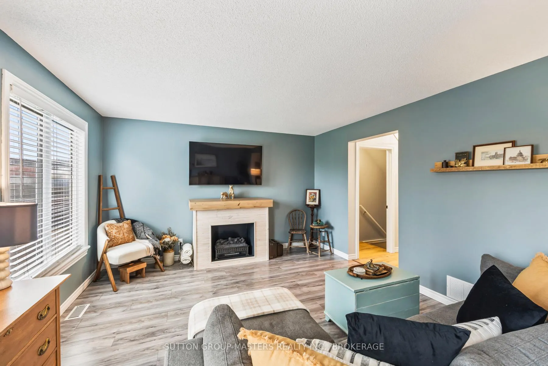 Photo 14 of 42 Clifford Street, Loyalist, Amherstview — HOMEH