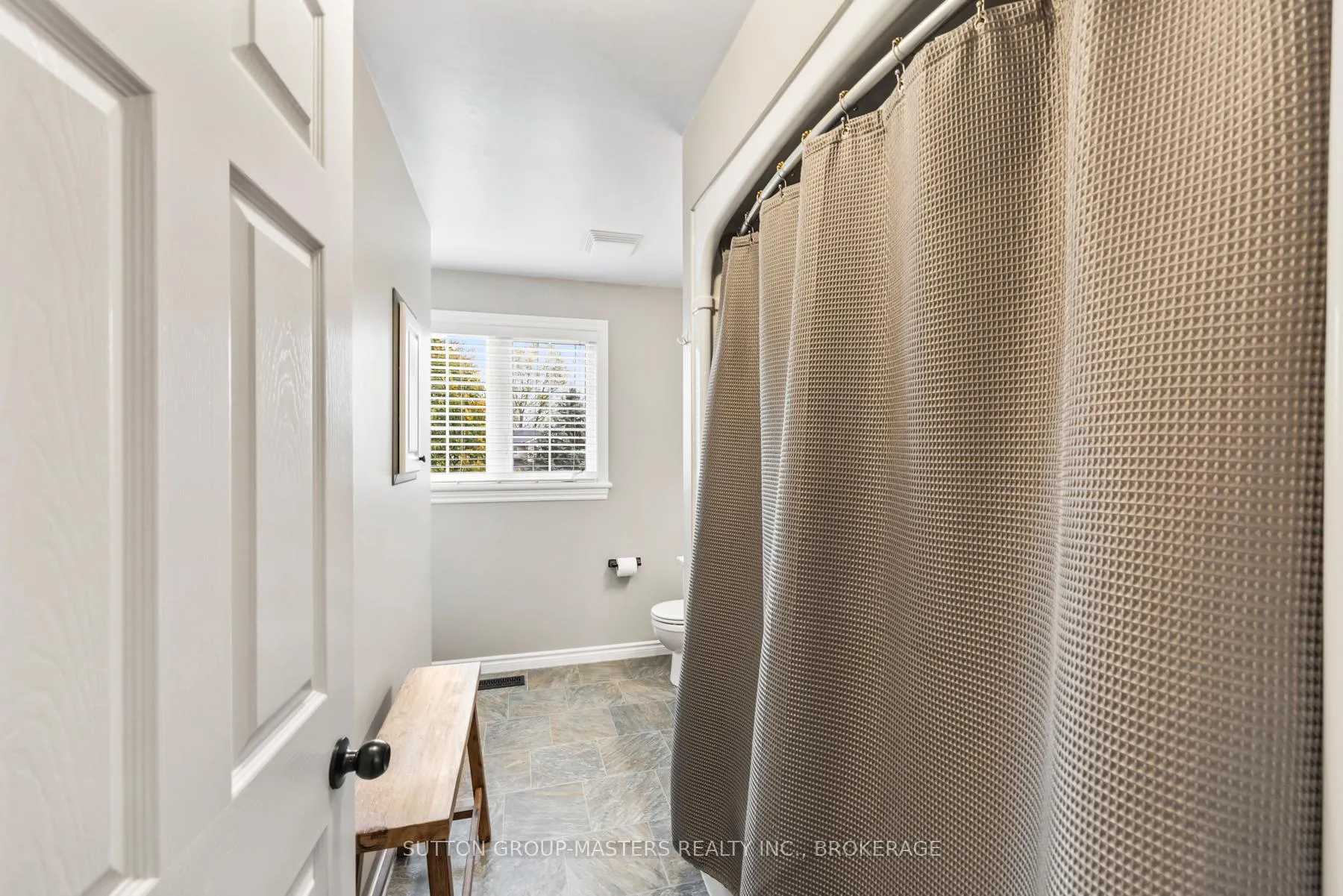 Photo 19 of 42 Clifford Street, Loyalist, Amherstview — HOMEH