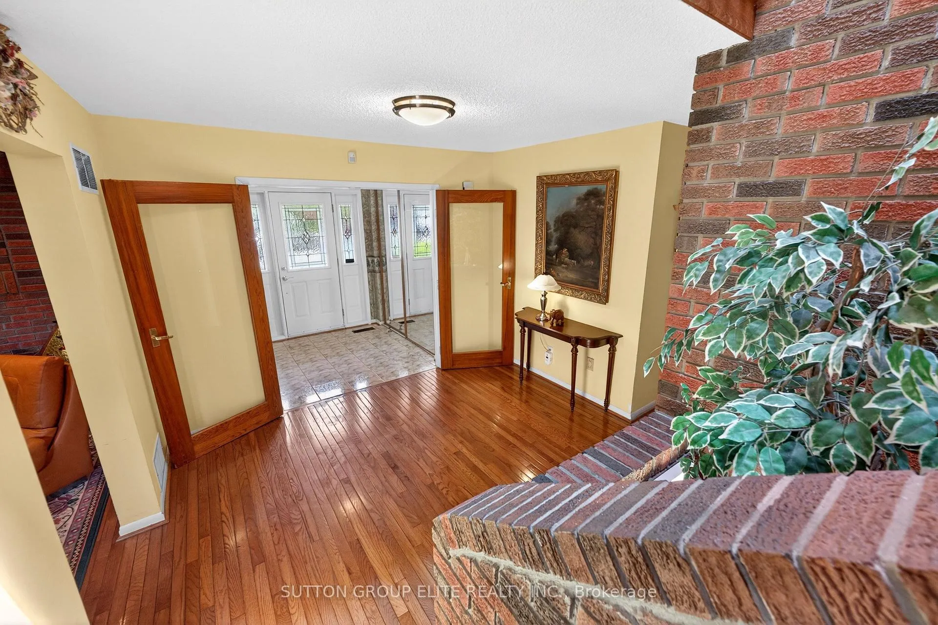 Photo 5 of 1986 Spruce Hill Road, Pickering, Dunbarton — HOMEH