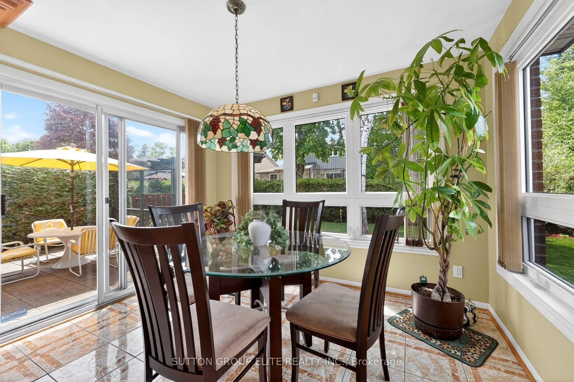 Photo 14 of 1986 Spruce Hill Road, Pickering, Dunbarton — HOMEH