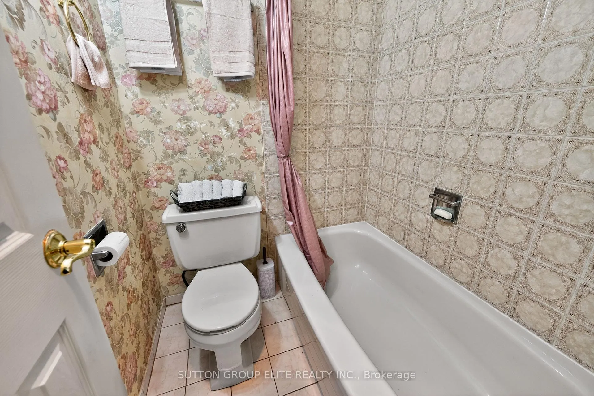 Photo 24 of 1986 Spruce Hill Road, Pickering, Dunbarton — HOMEH