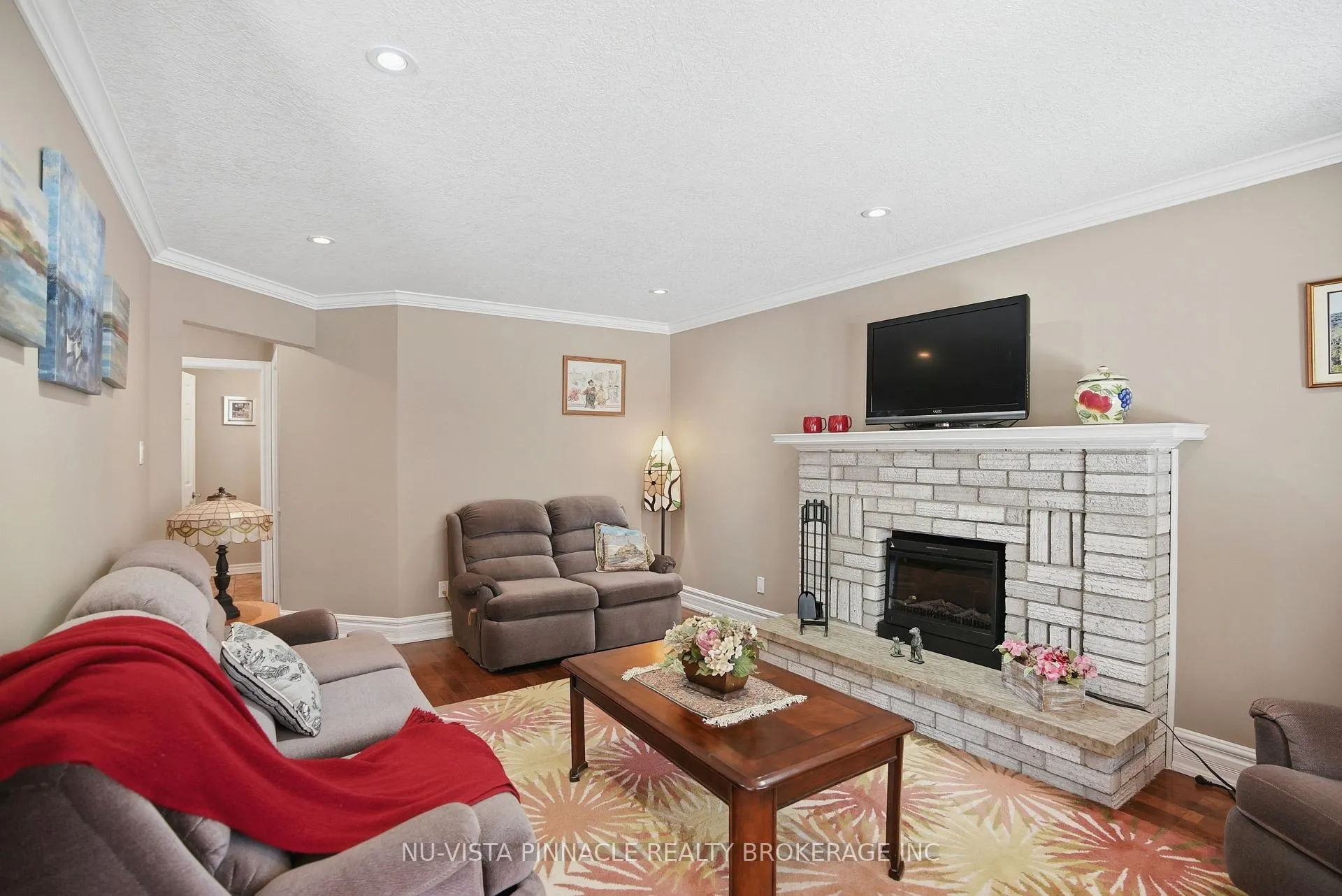 Photo 11 of 532 Rosecliffe Terrace, London, South C — HOMEH