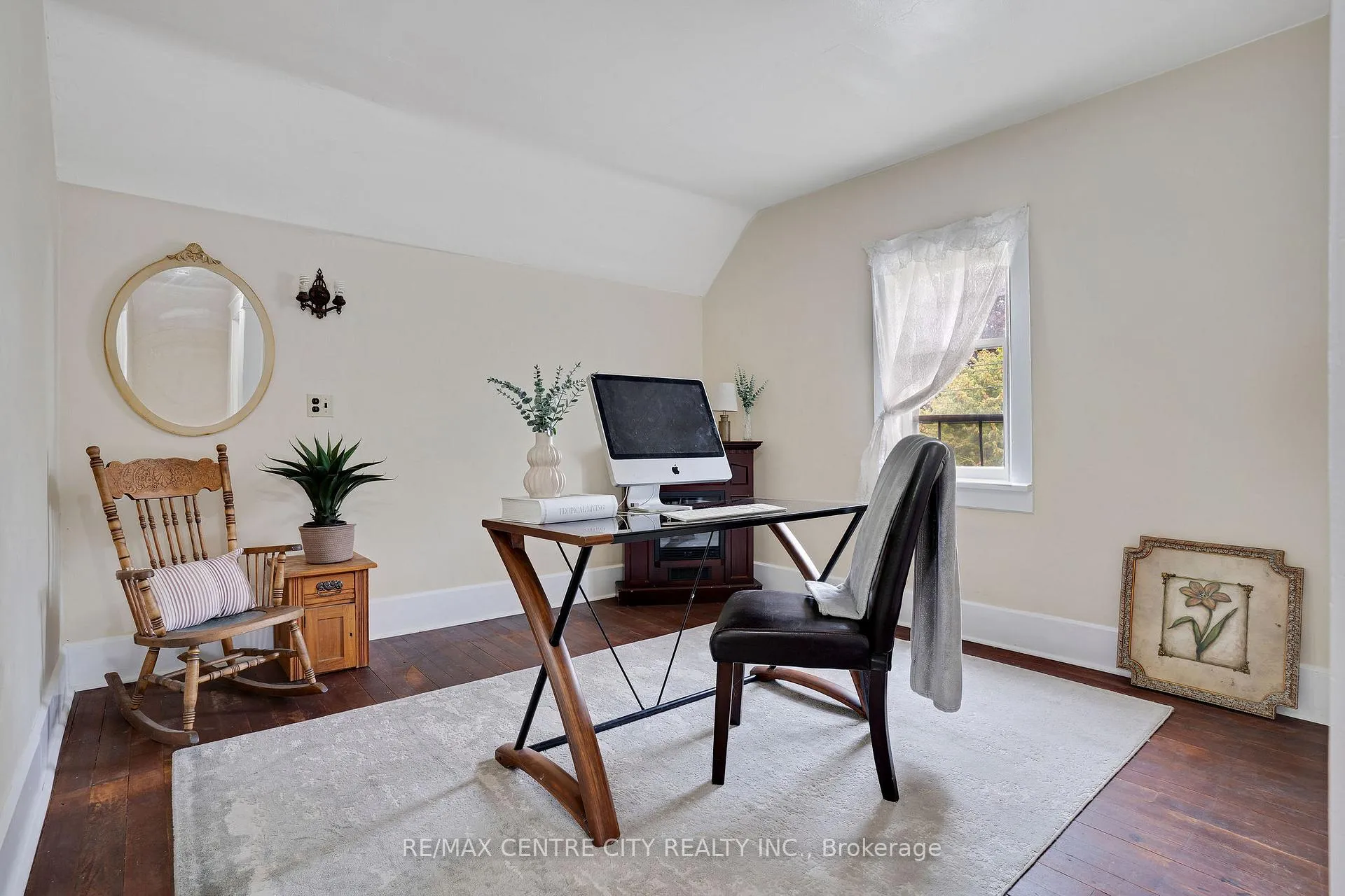 Photo 23 of 339 Greenfield Avenue, Kitchener — HOMEH