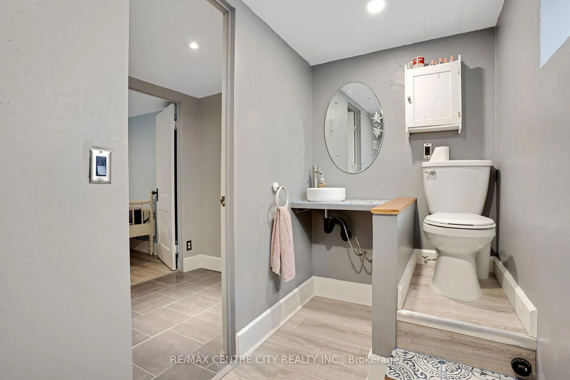 Photo 30 of 339 Greenfield Avenue, Kitchener — HOMEH