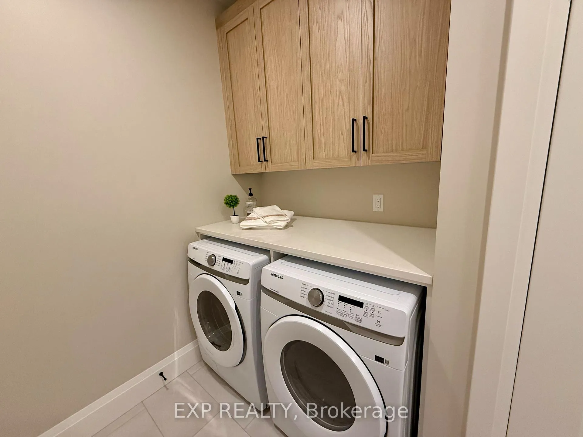 Photo 8 of 99 Bedell Drive, Mapleton, Rural Mapleton — HOMEH