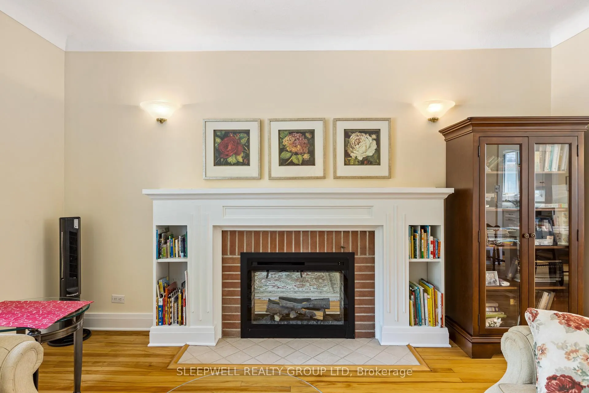 Photo 4 of 30 Belgrave Road, Ottawa, Ottawa East — HOMEH