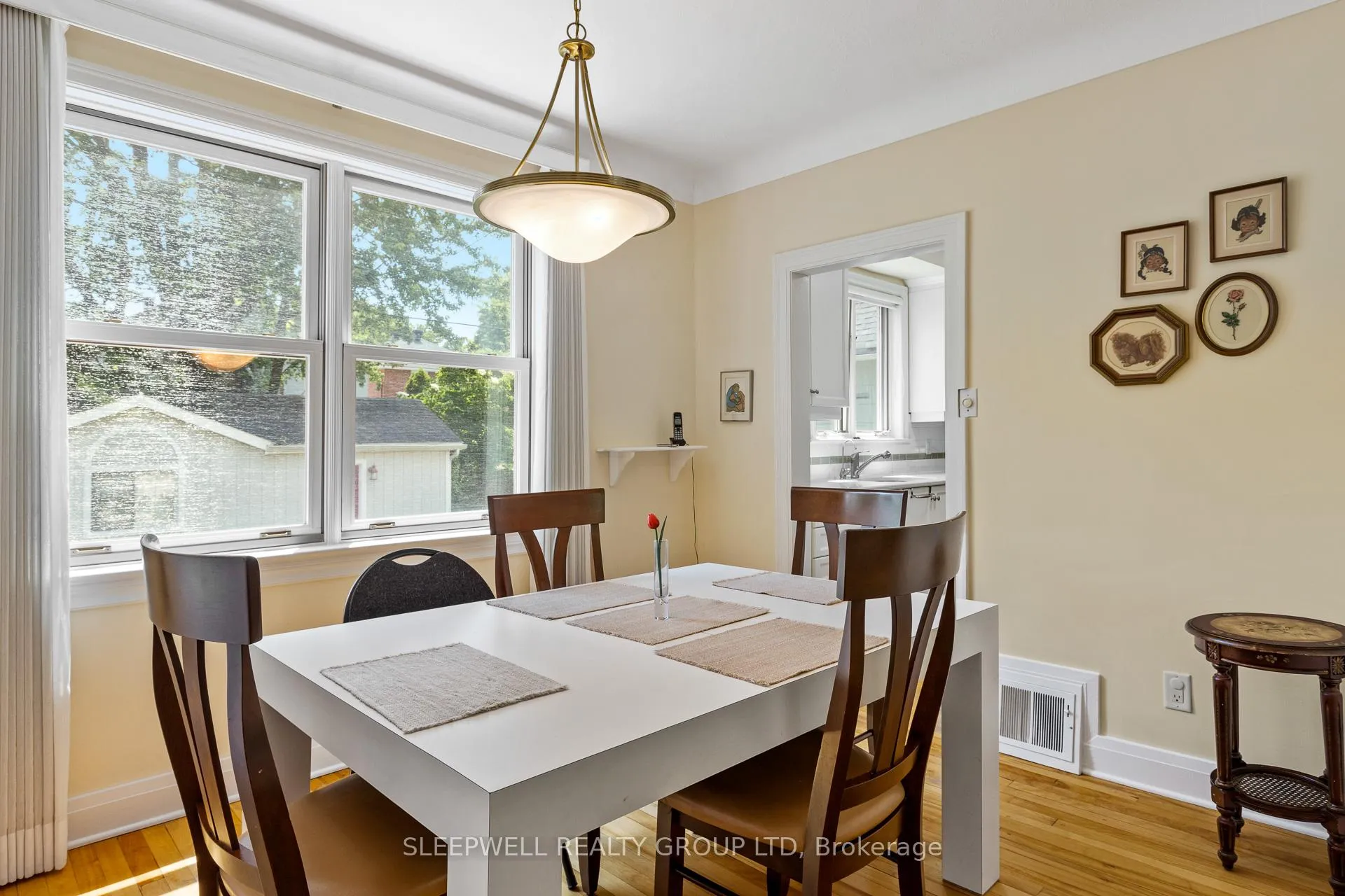 Photo 7 of 30 Belgrave Road, Ottawa, Ottawa East — HOMEH