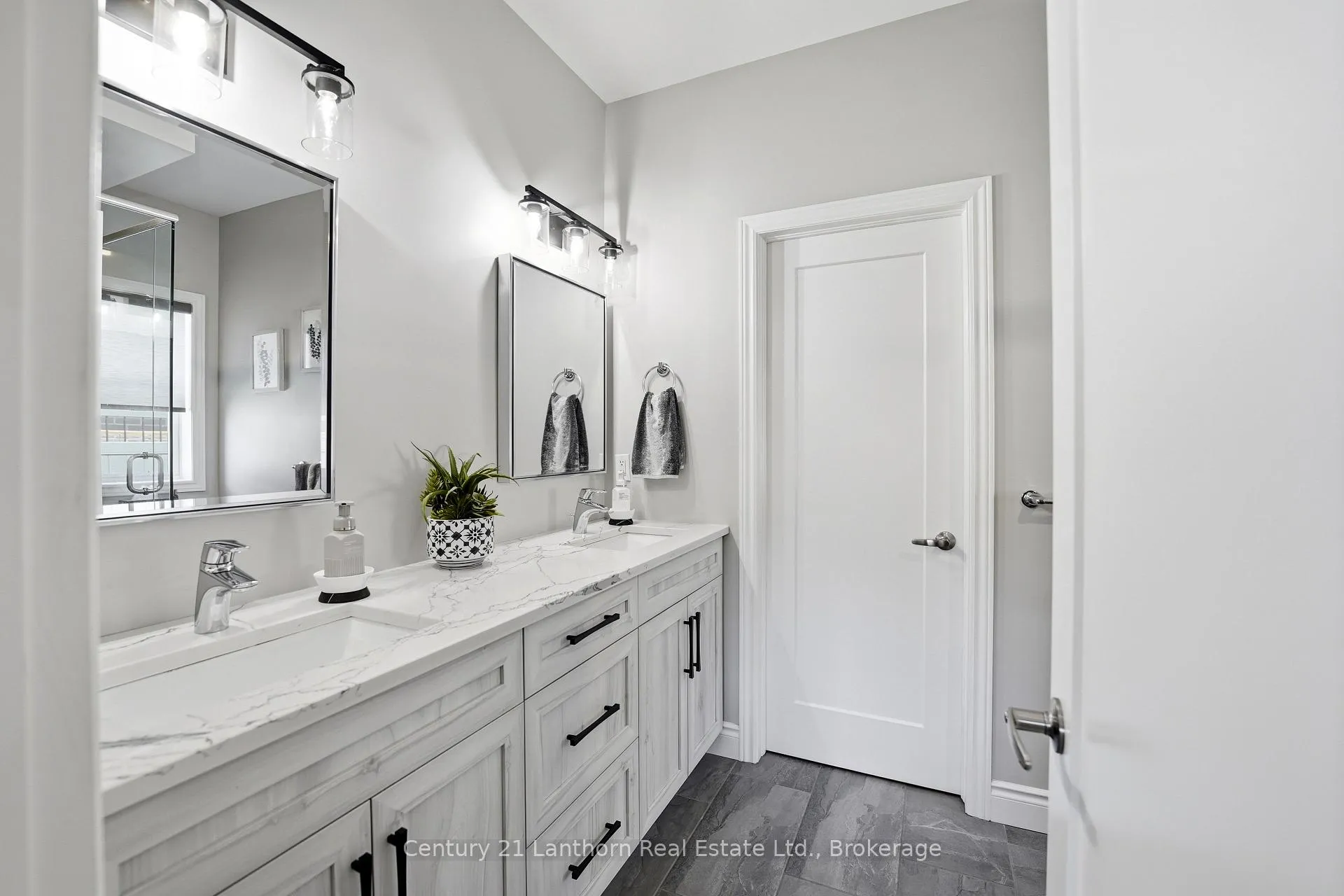 Photo 23 of 109 Hampton Ridge Drive, Belleville, Thurlow Ward — HOMEH