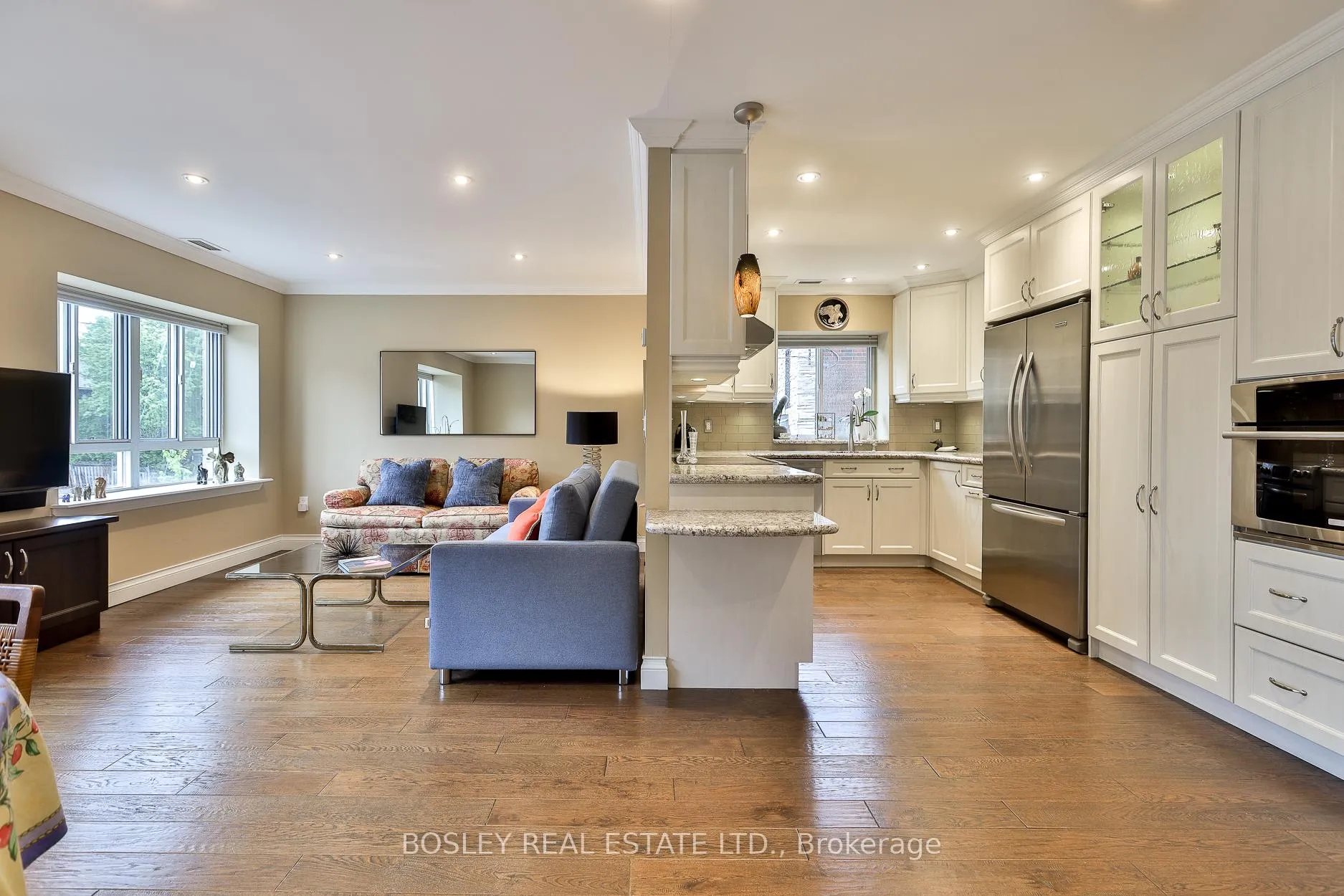 Photo 1 of Unit 203, 1387 Bayview Avenue, Toronto, Leaside — HOMEH