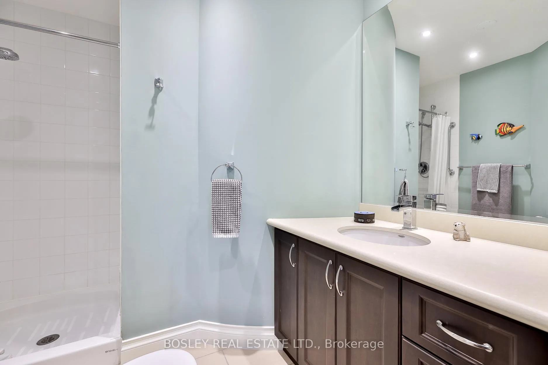 Photo 24 of Unit 203, 1387 Bayview Avenue, Toronto, Leaside — HOMEH