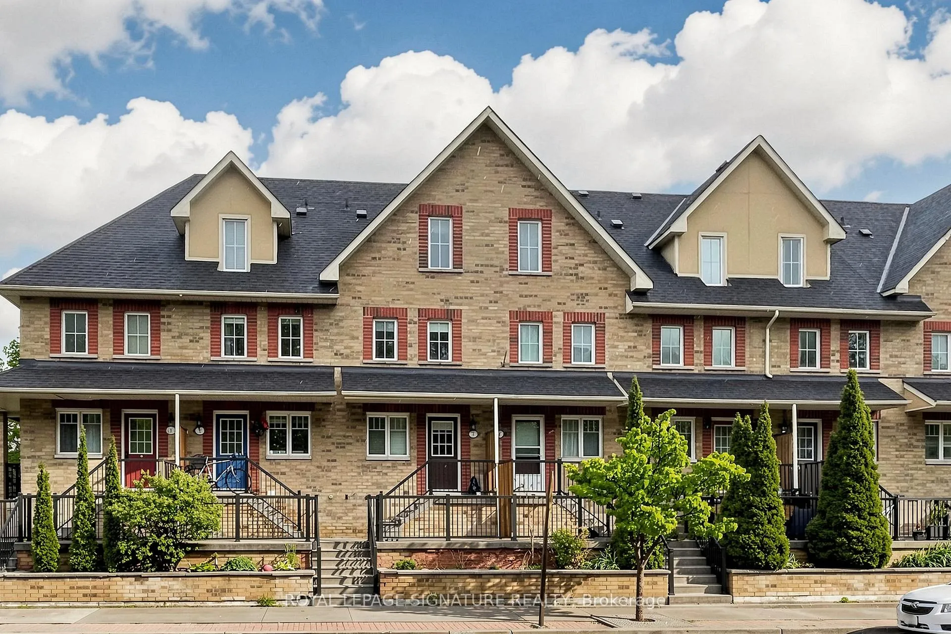 Front of Unit 3, 1775 Valley Farm Road