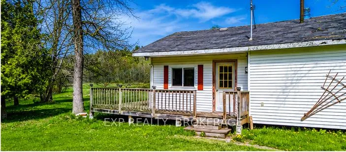 Photo 2 of 1013 Turner Way, Central Frontenac, Frontenac Centre — HOMEH