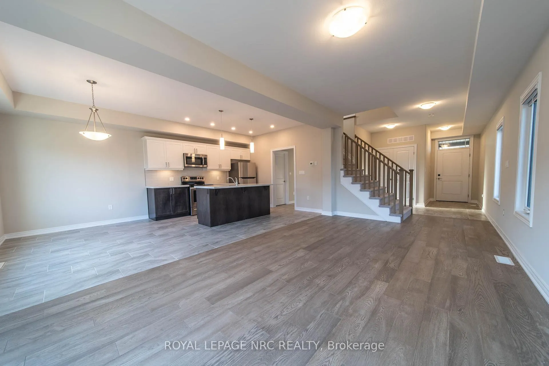 Photo 2 of 1217 Uppers Lane, Thorold, Rolling Meadows — HOMEH