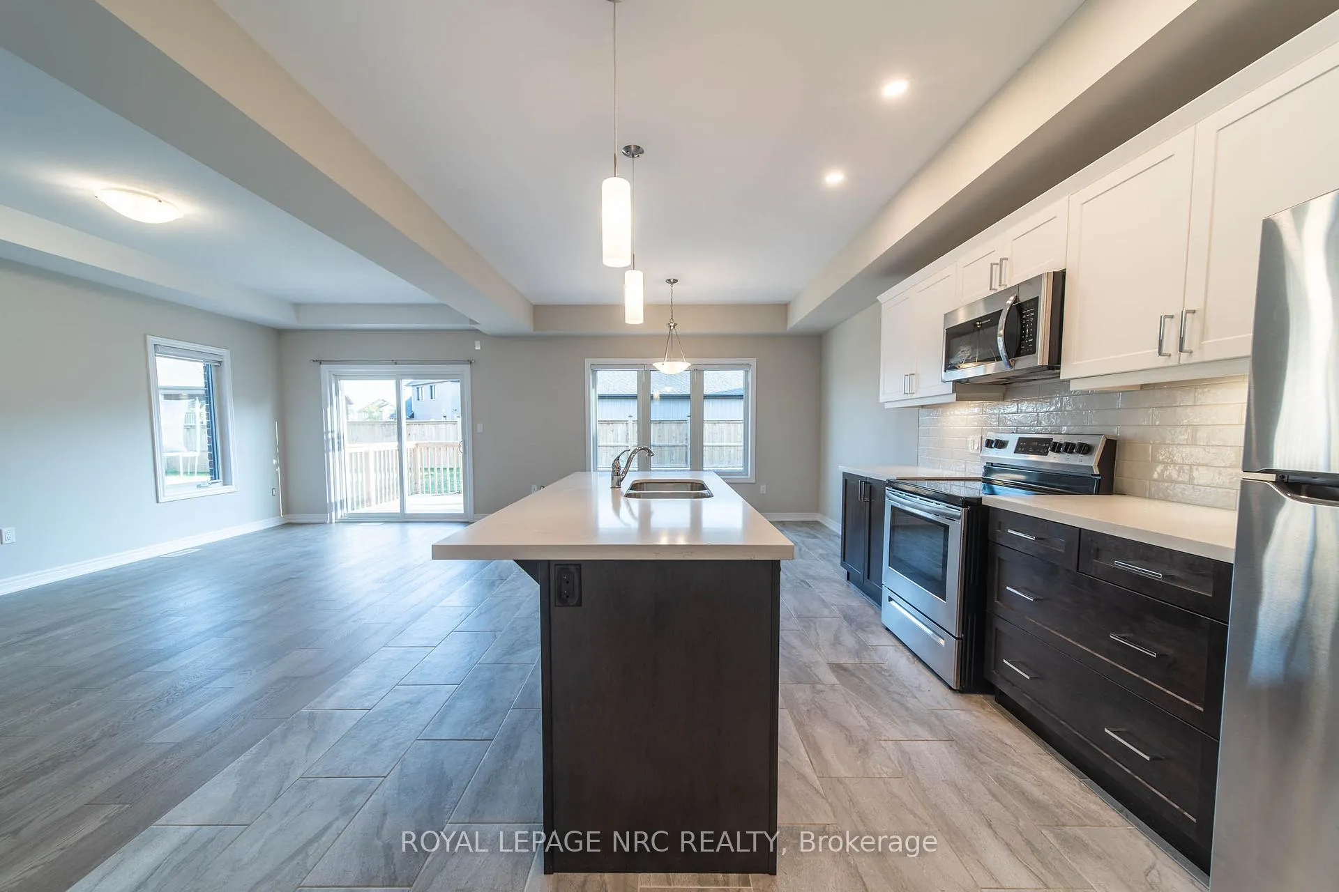 Photo 4 of 1217 Uppers Lane, Thorold, Rolling Meadows — HOMEH