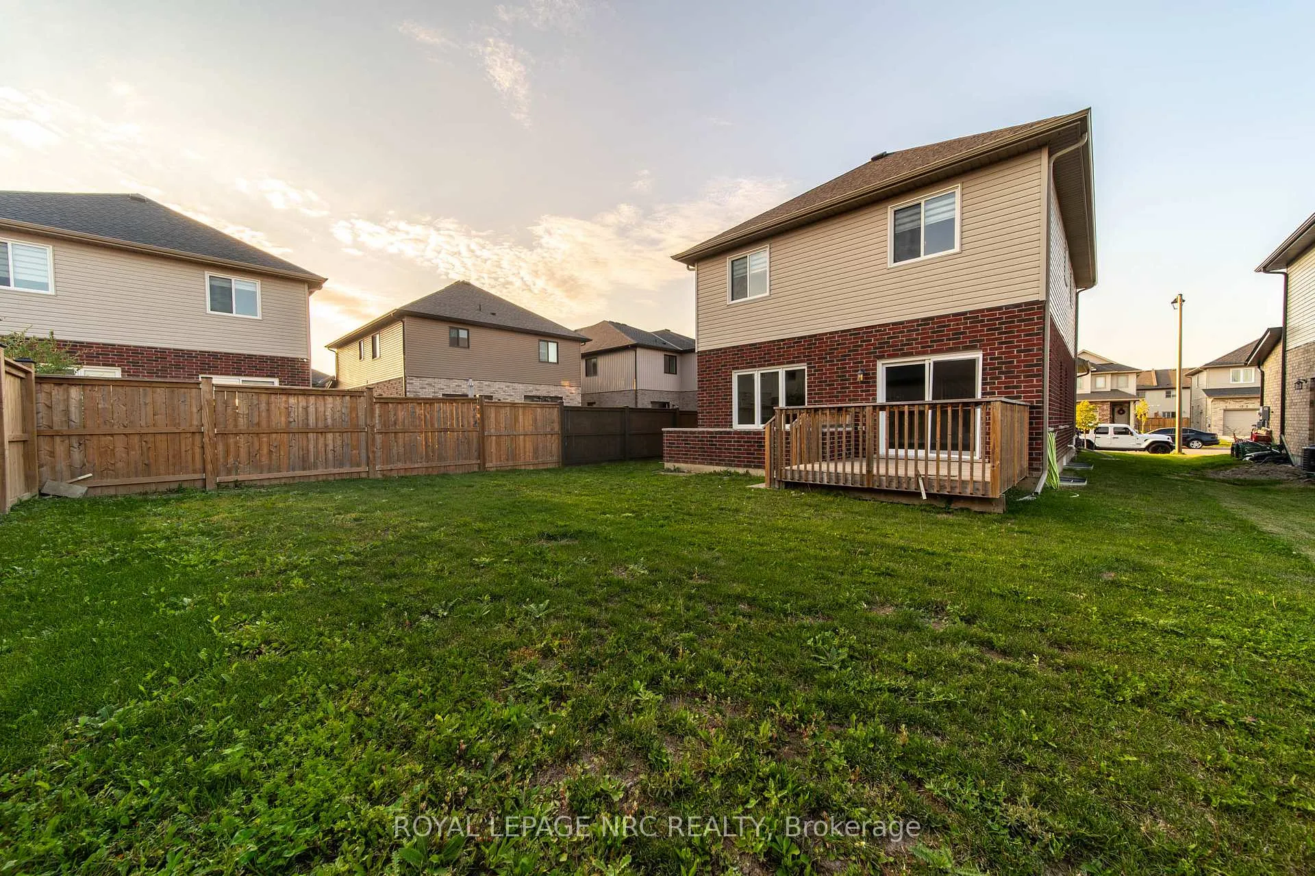 Photo 27 of 1217 Uppers Lane, Thorold, Rolling Meadows — HOMEH