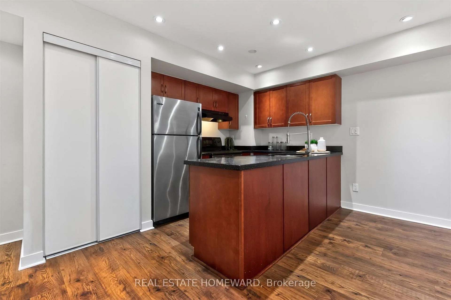 Photo 7 of Unit 115, 21 Earl Street, Toronto, North St. James Town — HOMEH