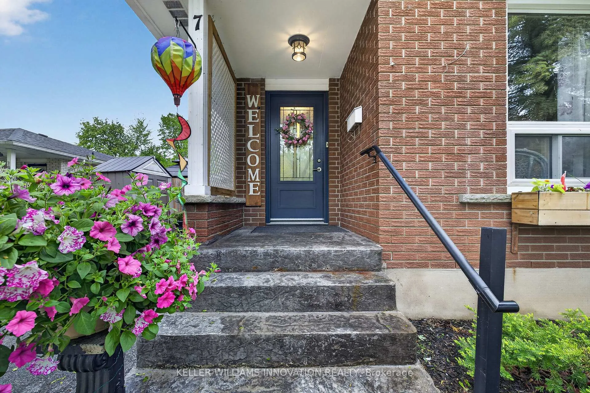 Photo 3 of 7 Windermere Court, Guelph, Riverside Park — HOMEH