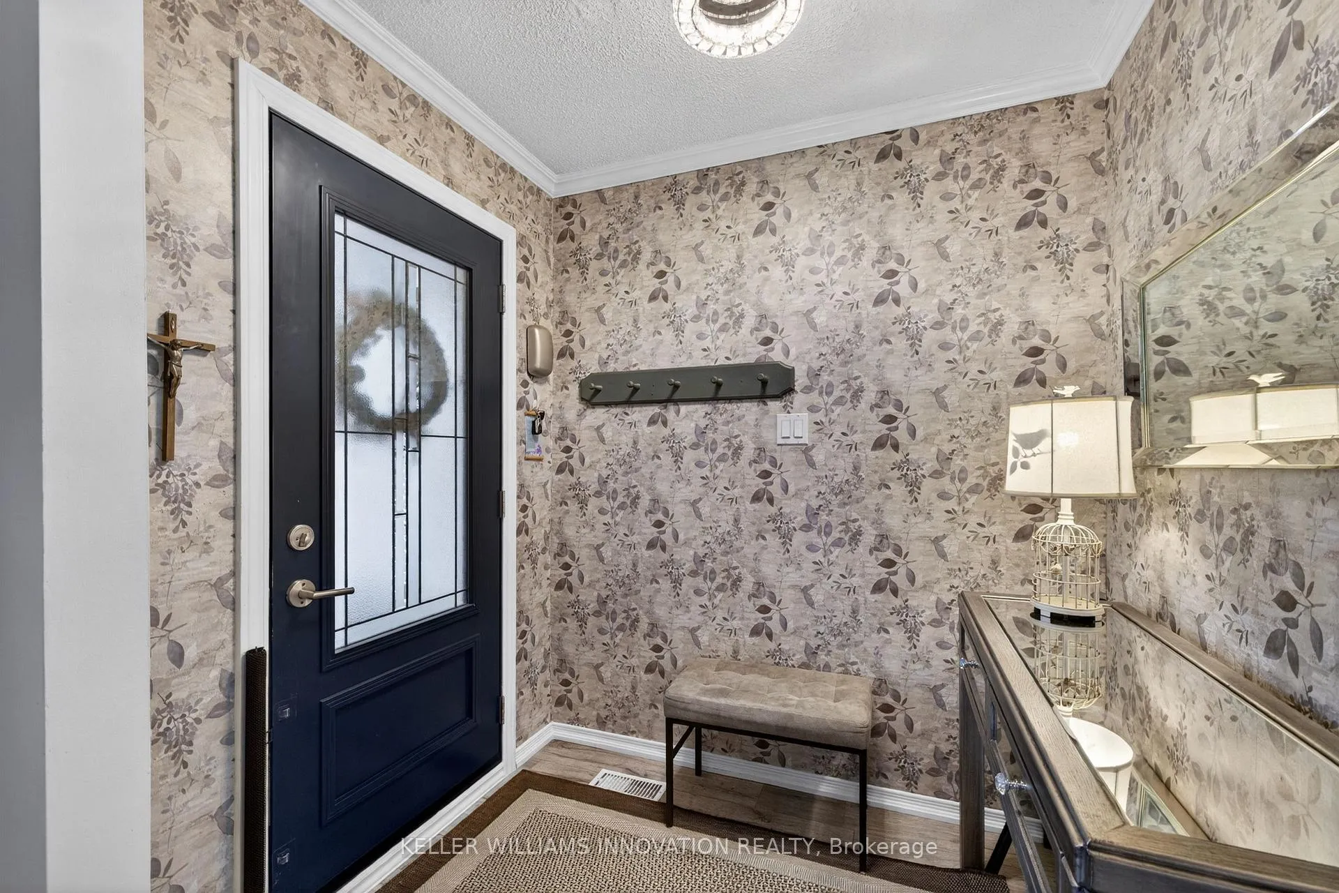 Photo 4 of 7 Windermere Court, Guelph, Riverside Park — HOMEH