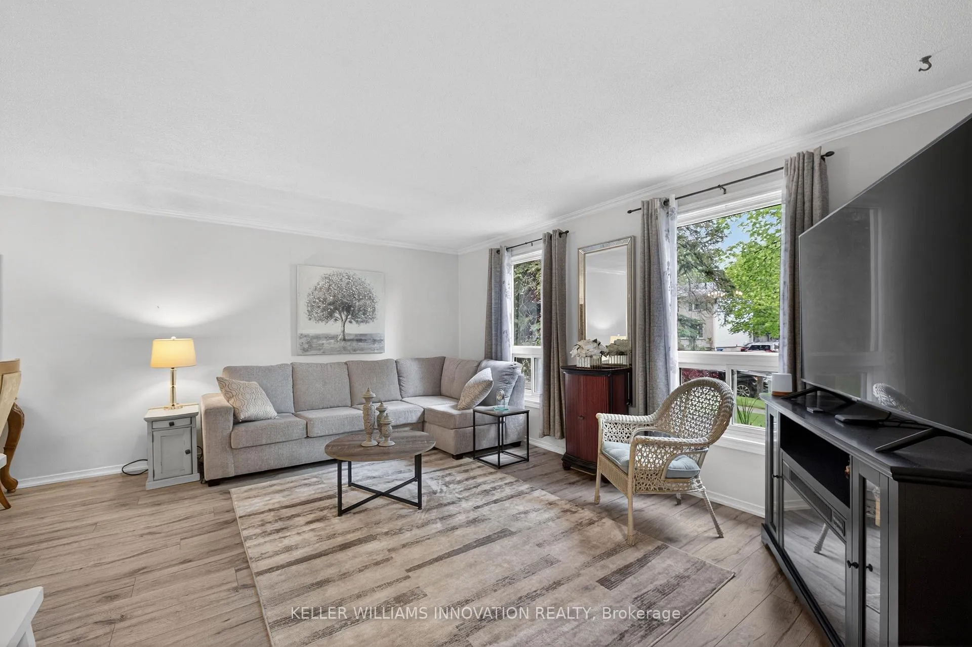 Photo 5 of 7 Windermere Court, Guelph, Riverside Park — HOMEH
