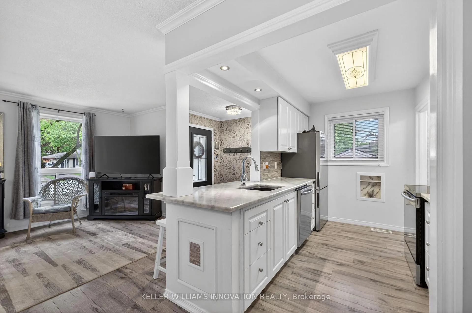 Photo 10 of 7 Windermere Court, Guelph, Riverside Park — HOMEH