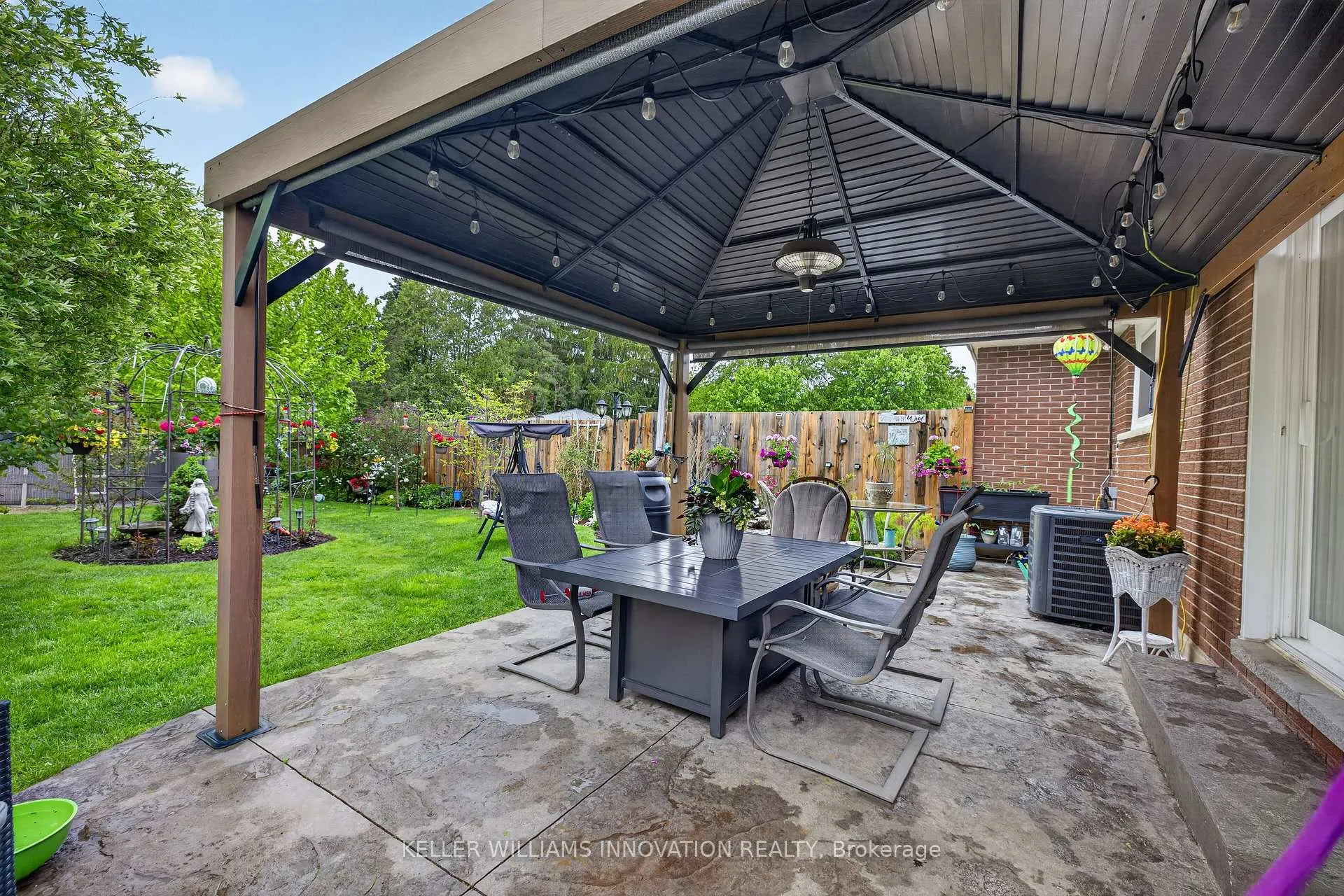 Photo 33 of 7 Windermere Court, Guelph, Riverside Park — HOMEH