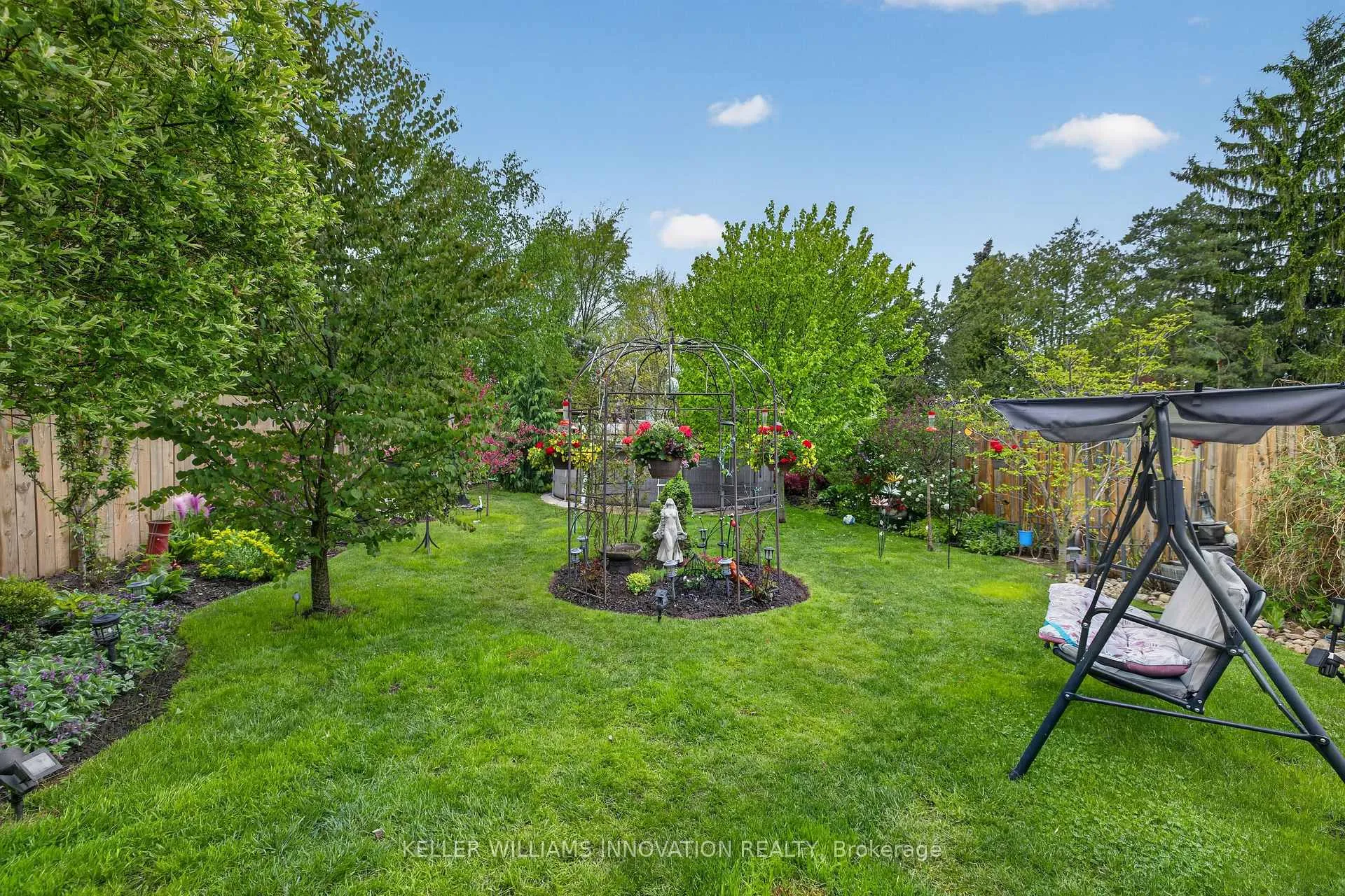 Photo 34 of 7 Windermere Court, Guelph, Riverside Park — HOMEH