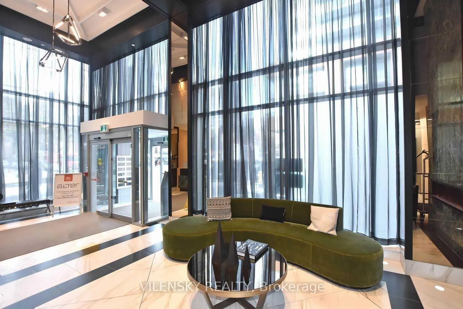 Photo 2 of Unit 1807, 89 Mcgill Street, Toronto, Church-Yonge Corridor — HOMEH