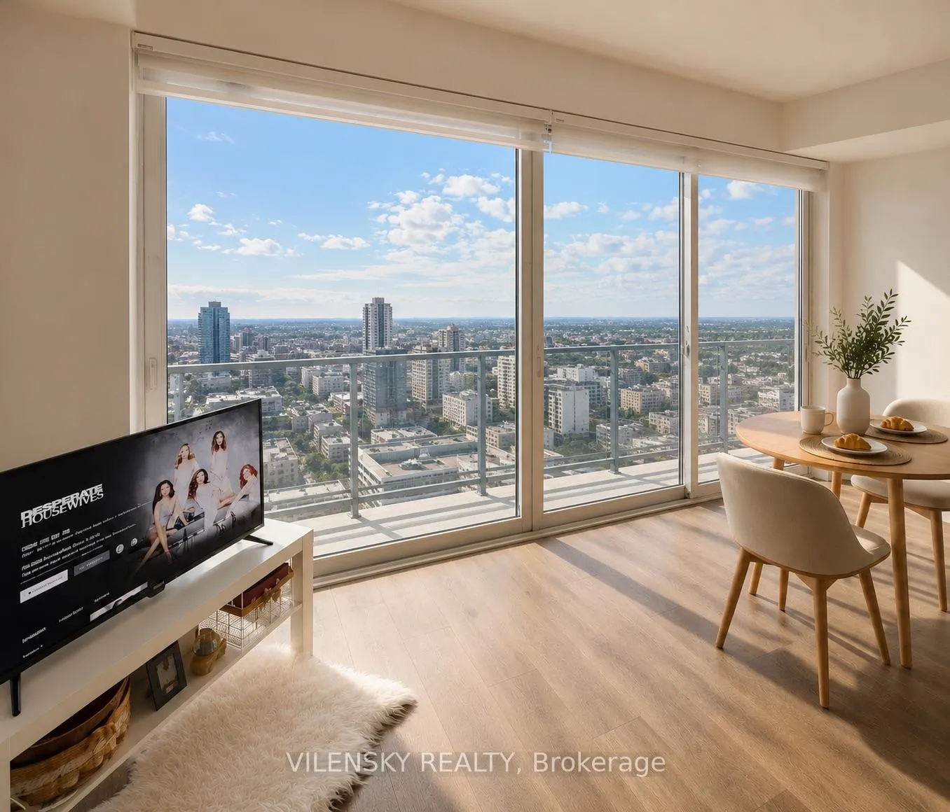 Photo 5 of Unit 1807, 89 Mcgill Street, Toronto, Church-Yonge Corridor — HOMEH