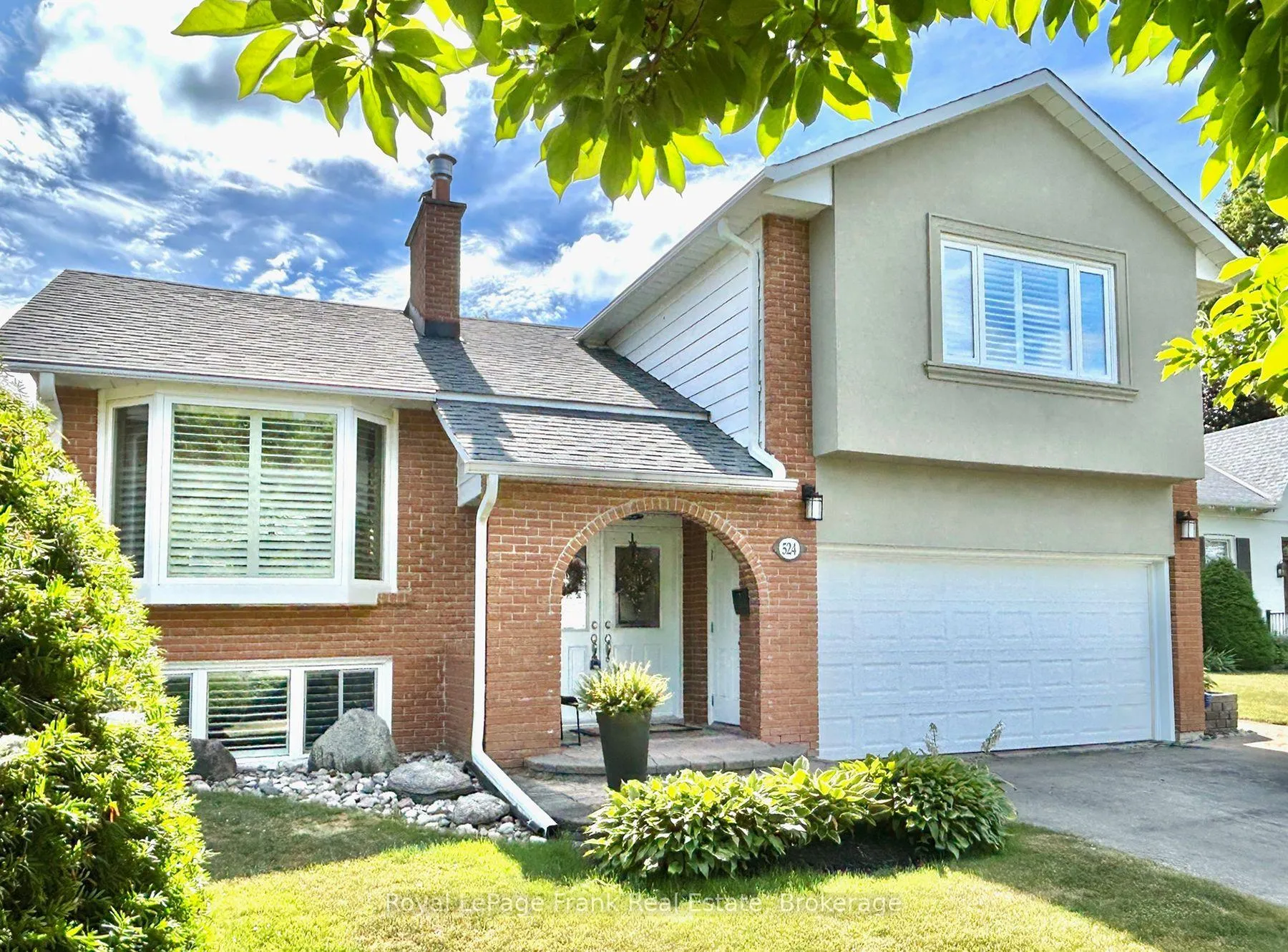 Photo 1 of 524 Centre Street N, Whitby, Downtown Whitby — HOMEH