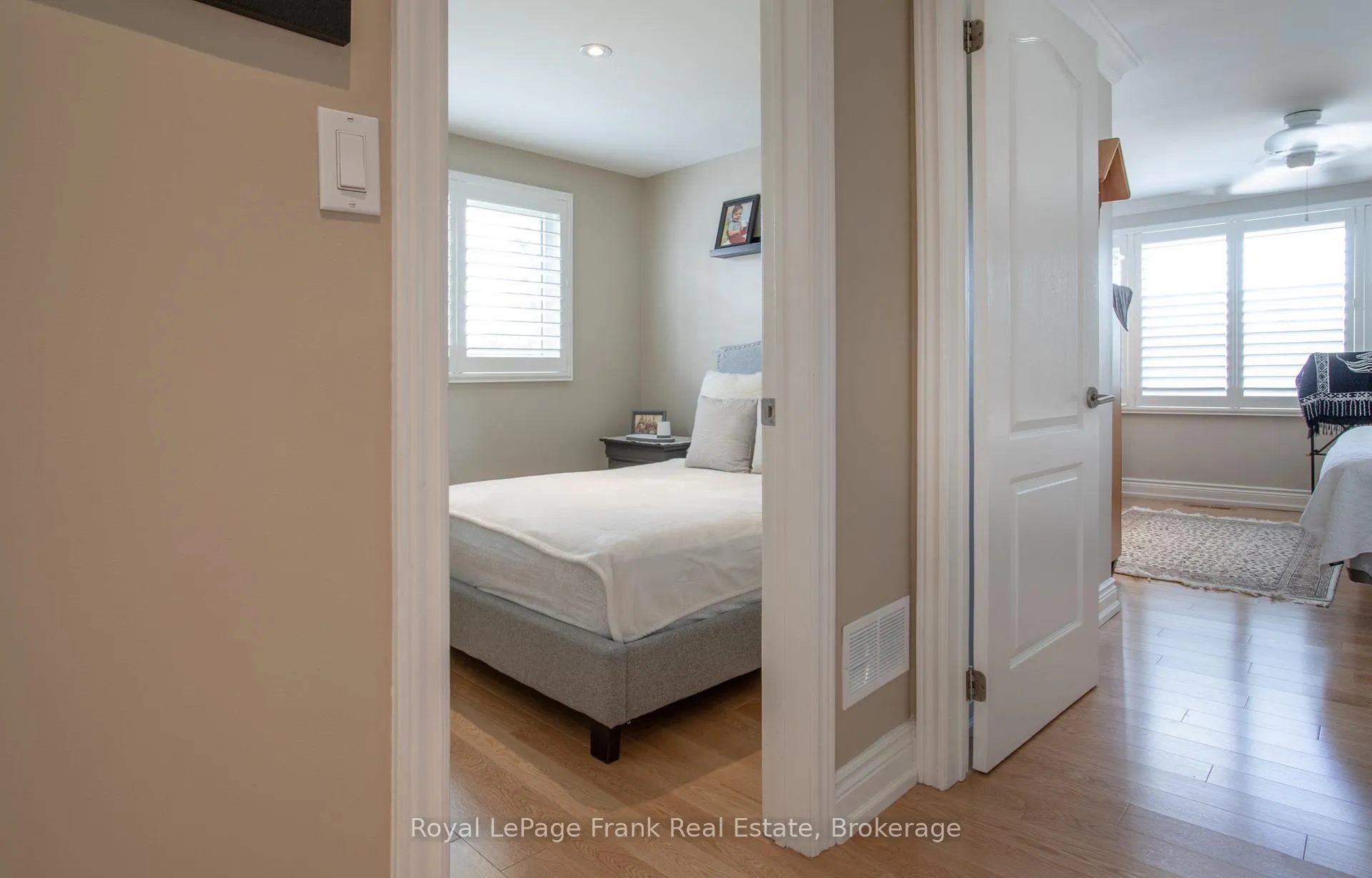 Photo 23 of 524 Centre Street N, Whitby, Downtown Whitby — HOMEH
