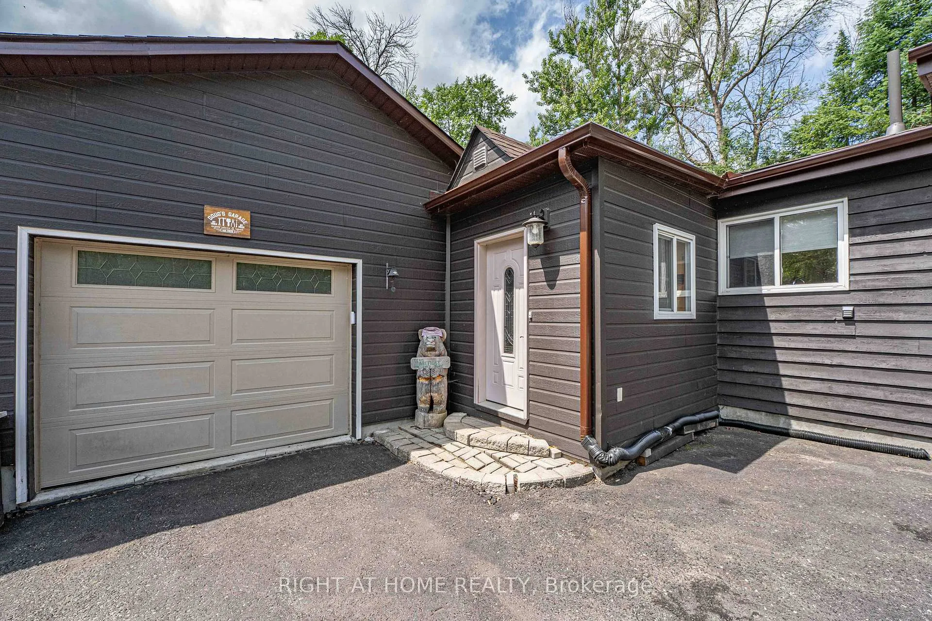 Photo 3 of 5171 Severn Pines Crescent, Severn, Rural Severn — HOMEH