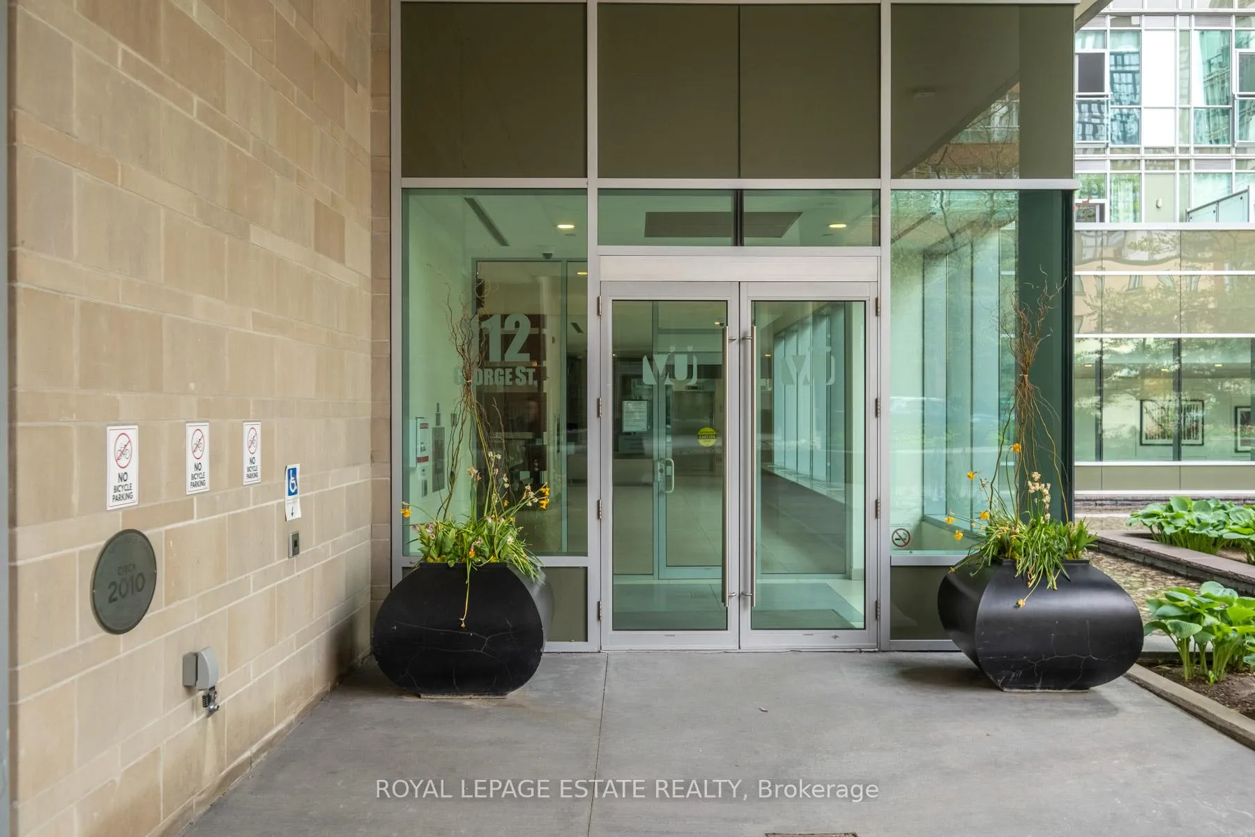 Photo 4 of Unit S711, 112 George Street, Toronto, Moss Park — HOMEH