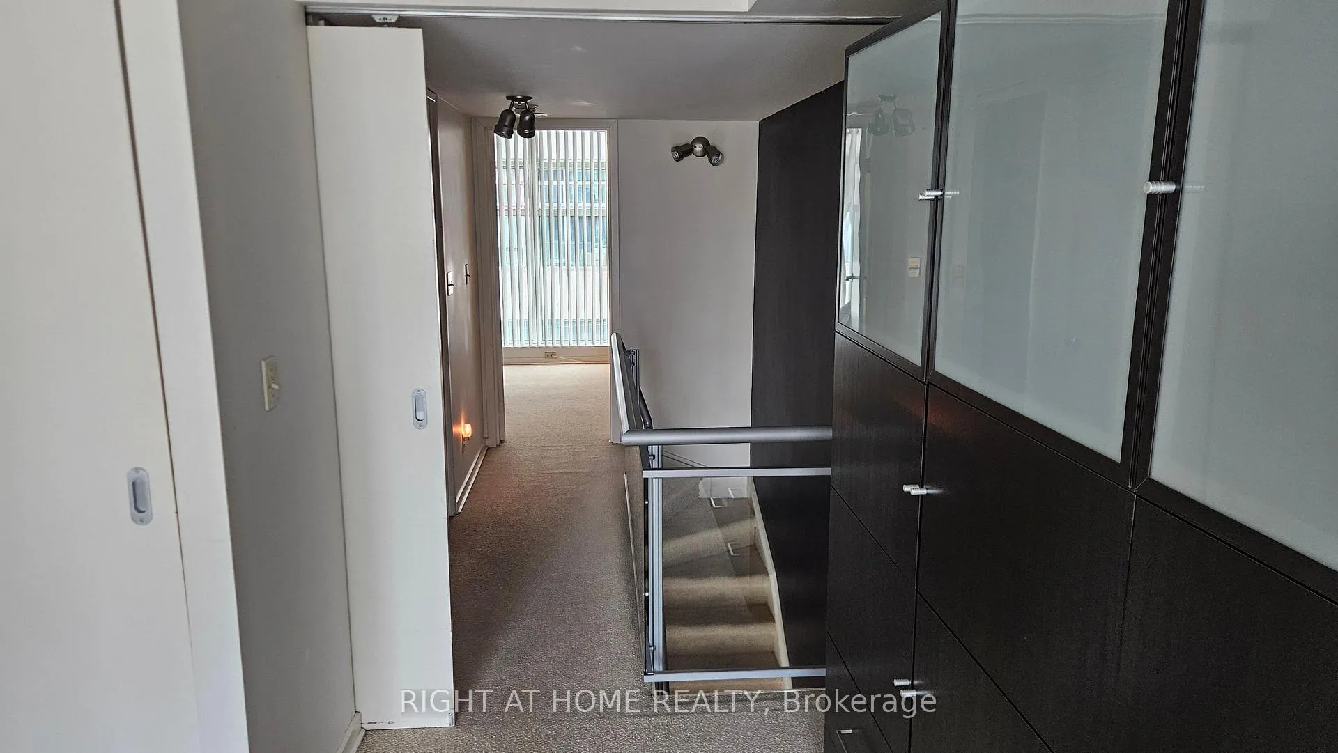 Photo 20 of Unit 910, 388 Richmond Avenue W, Toronto, Waterfront Communities — HOMEH