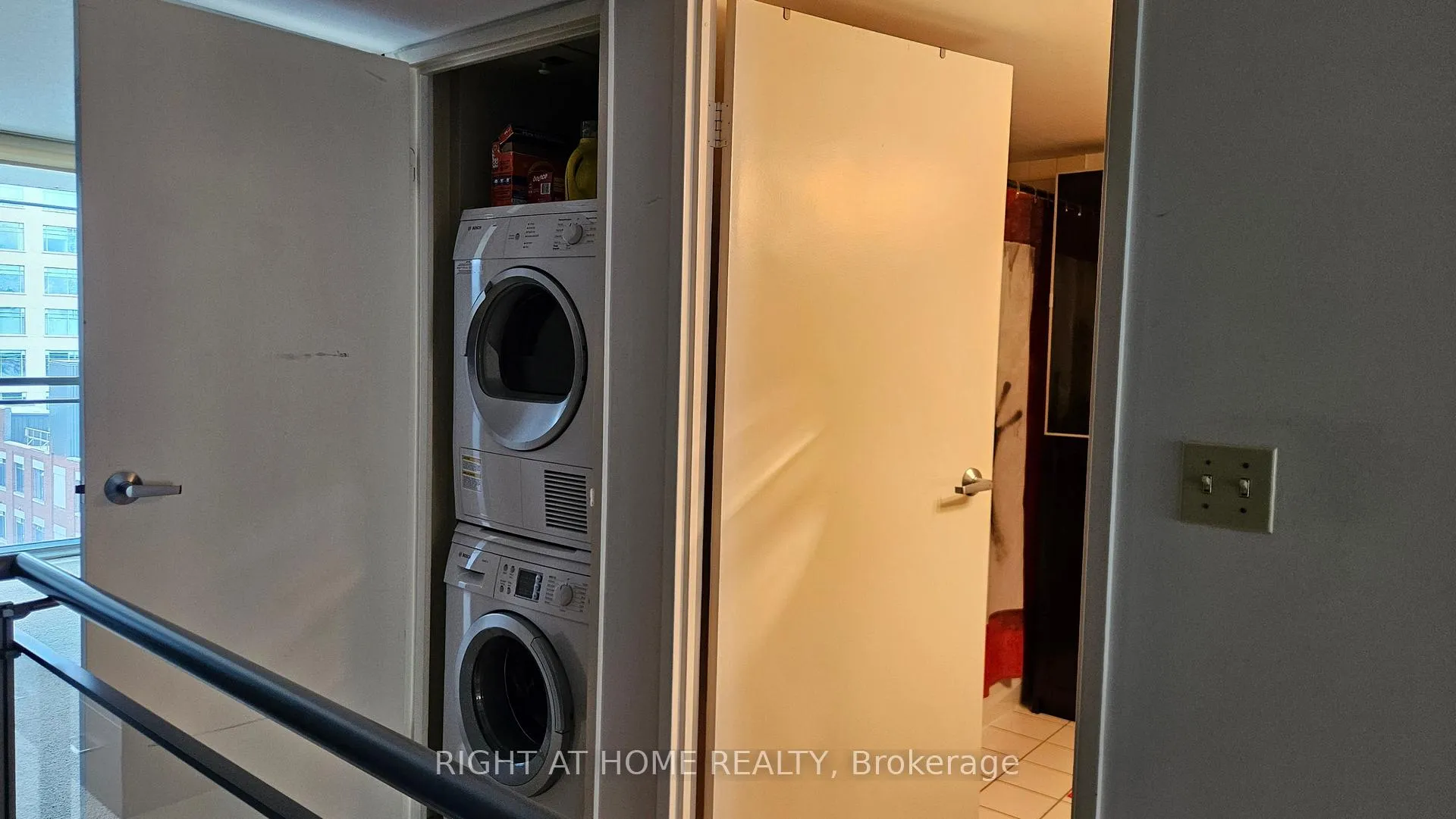 Photo 21 of Unit 910, 388 Richmond Avenue W, Toronto, Waterfront Communities — HOMEH