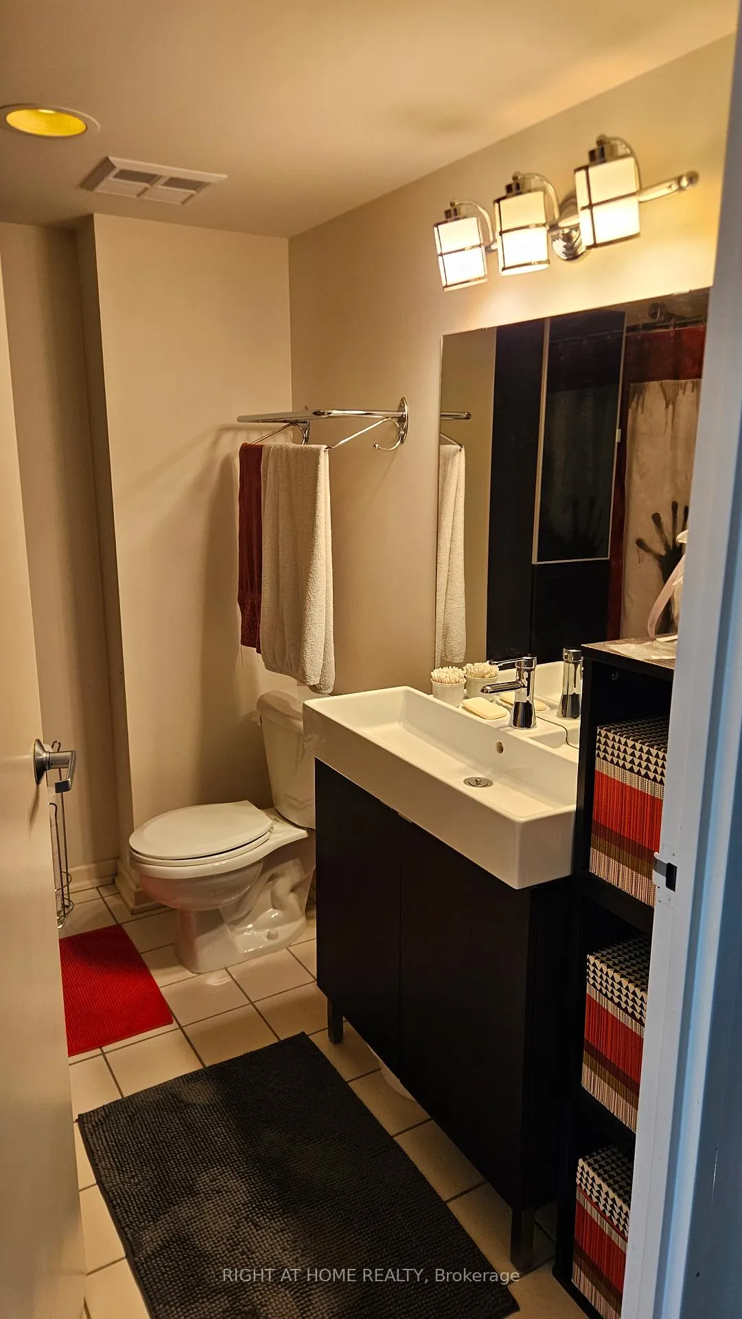 Photo 22 of Unit 910, 388 Richmond Avenue W, Toronto, Waterfront Communities — HOMEH